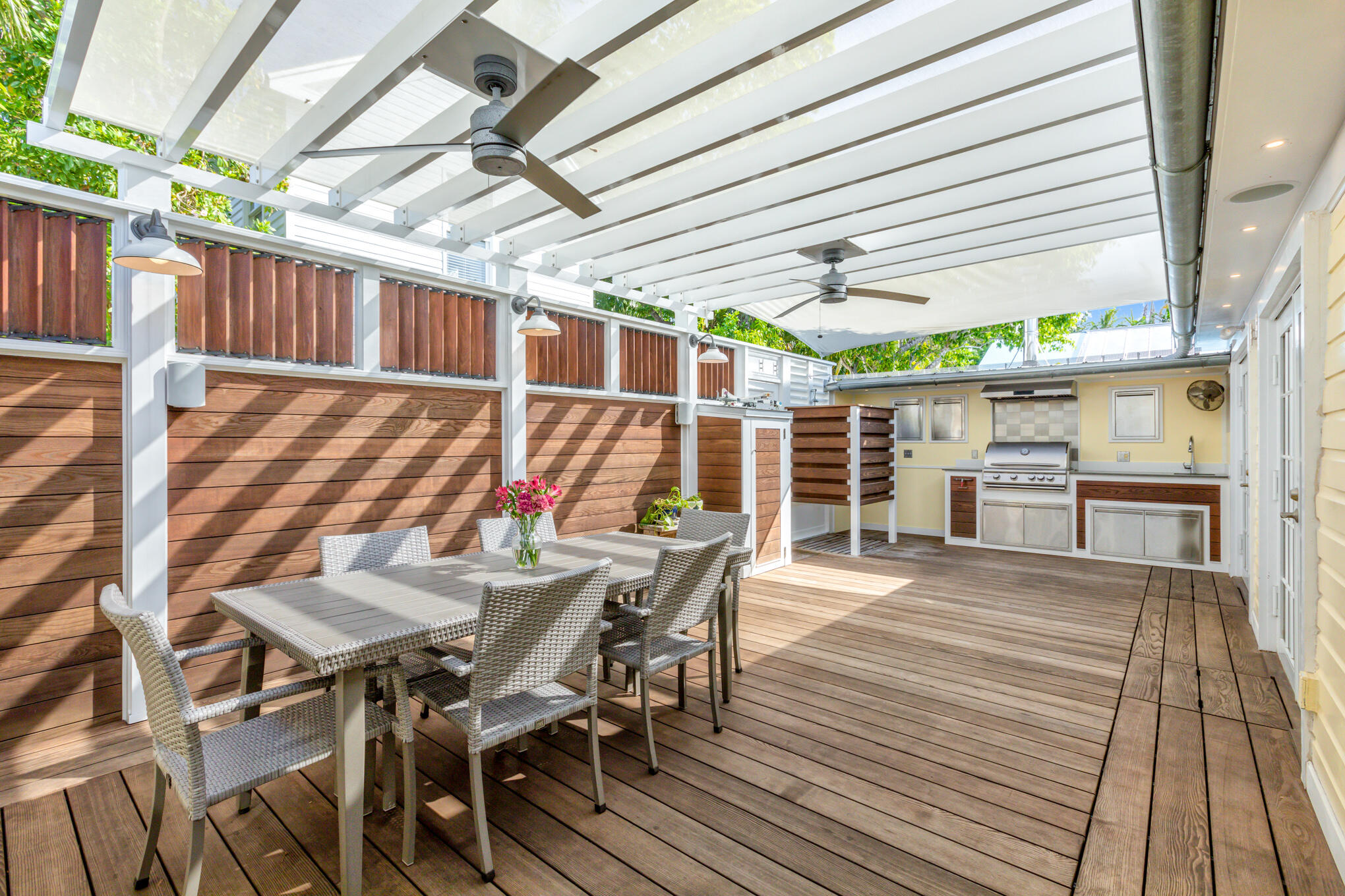 611 Grinnell Street Unit: 1