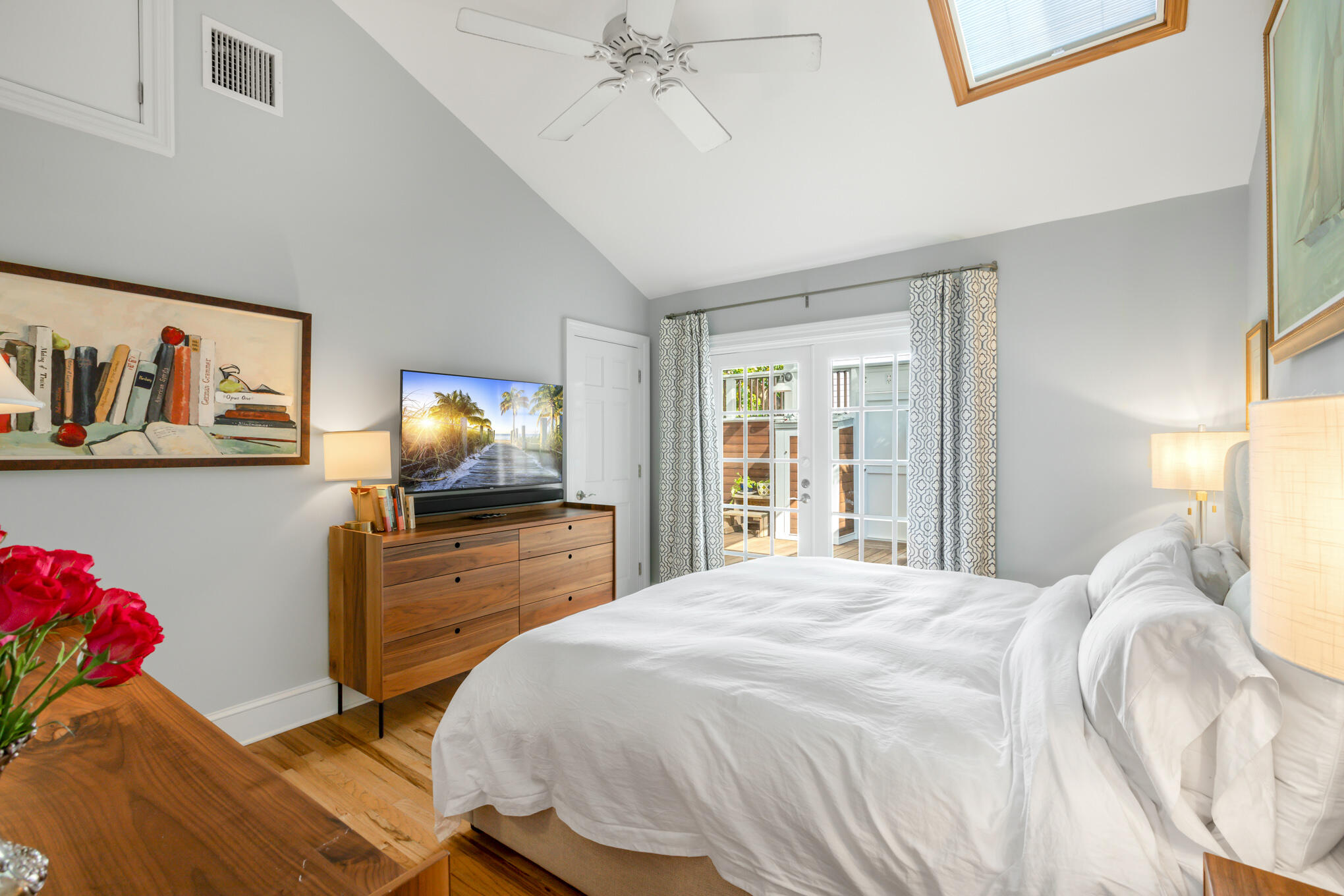 611 Grinnell Street Unit: 1