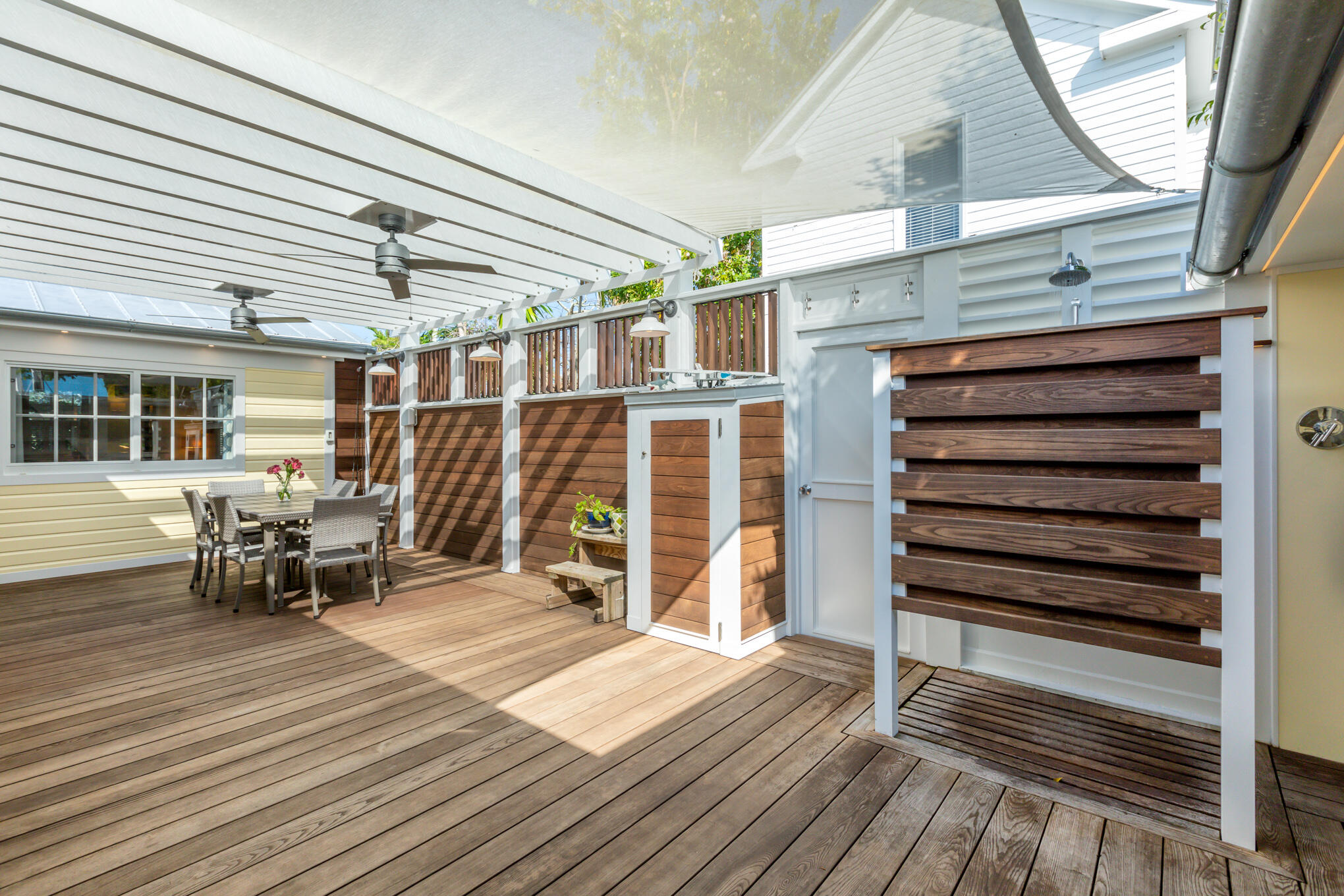 611 Grinnell Street Unit: 1