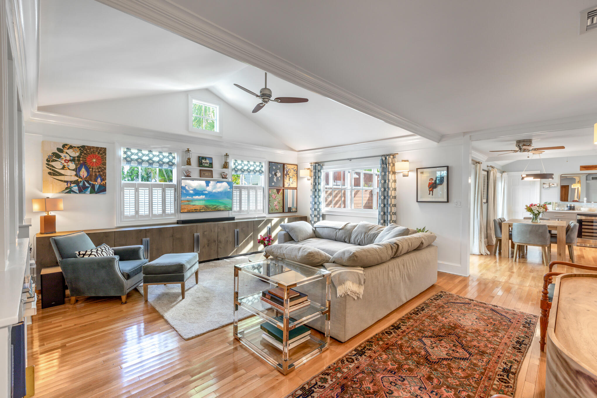 611 Grinnell Street Unit: 1