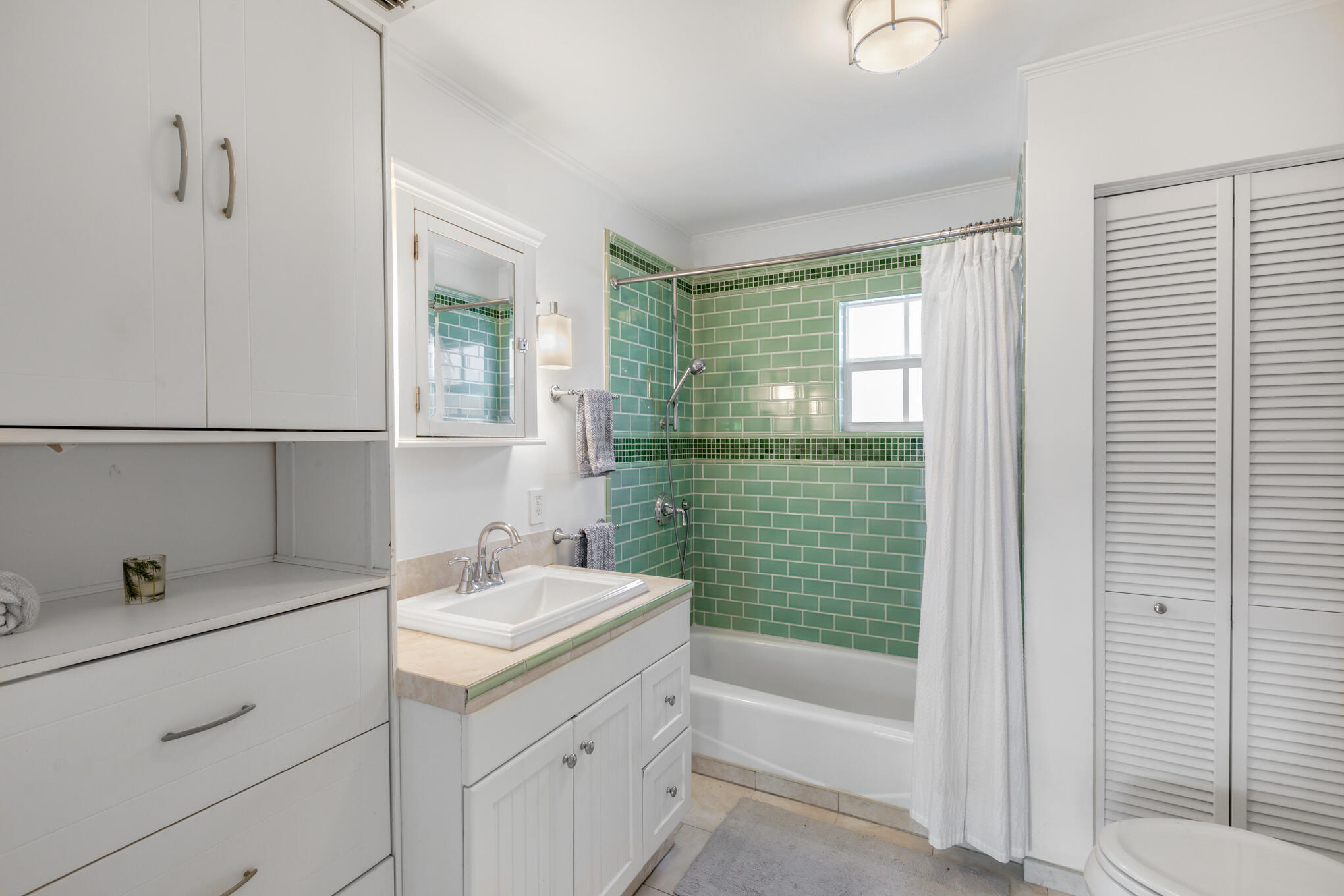 611 Grinnell Street Unit: 1