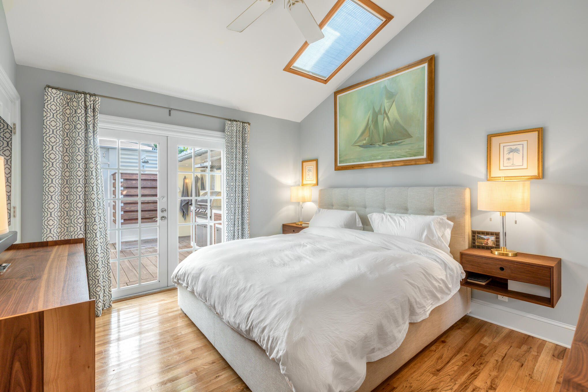 611 Grinnell Street Unit: 1