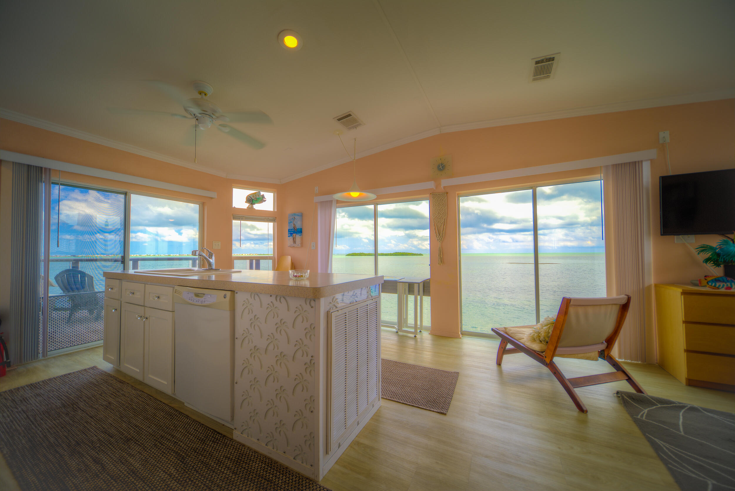 701 Spanish Main Dr, #94
