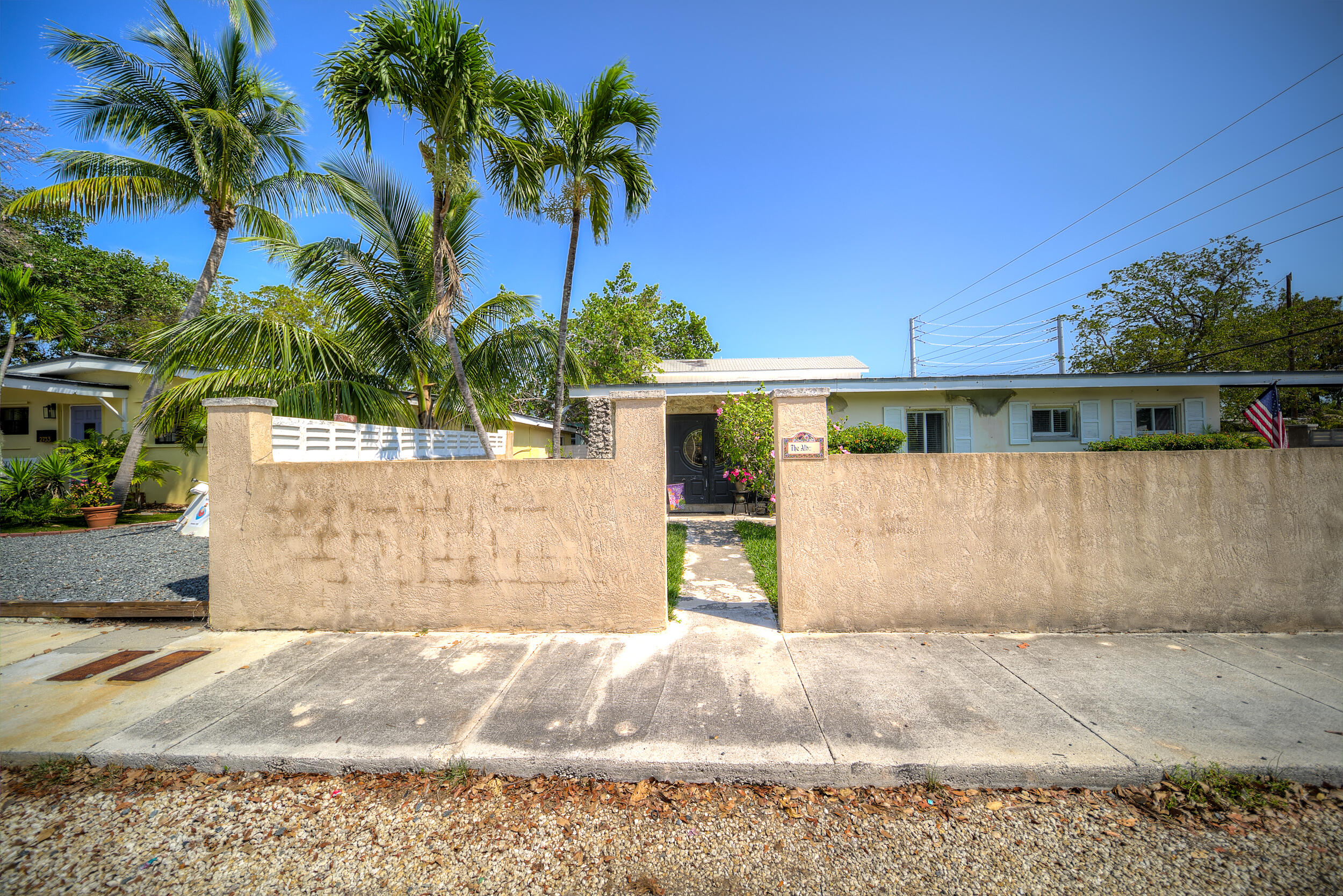 2737 Harris Avenue