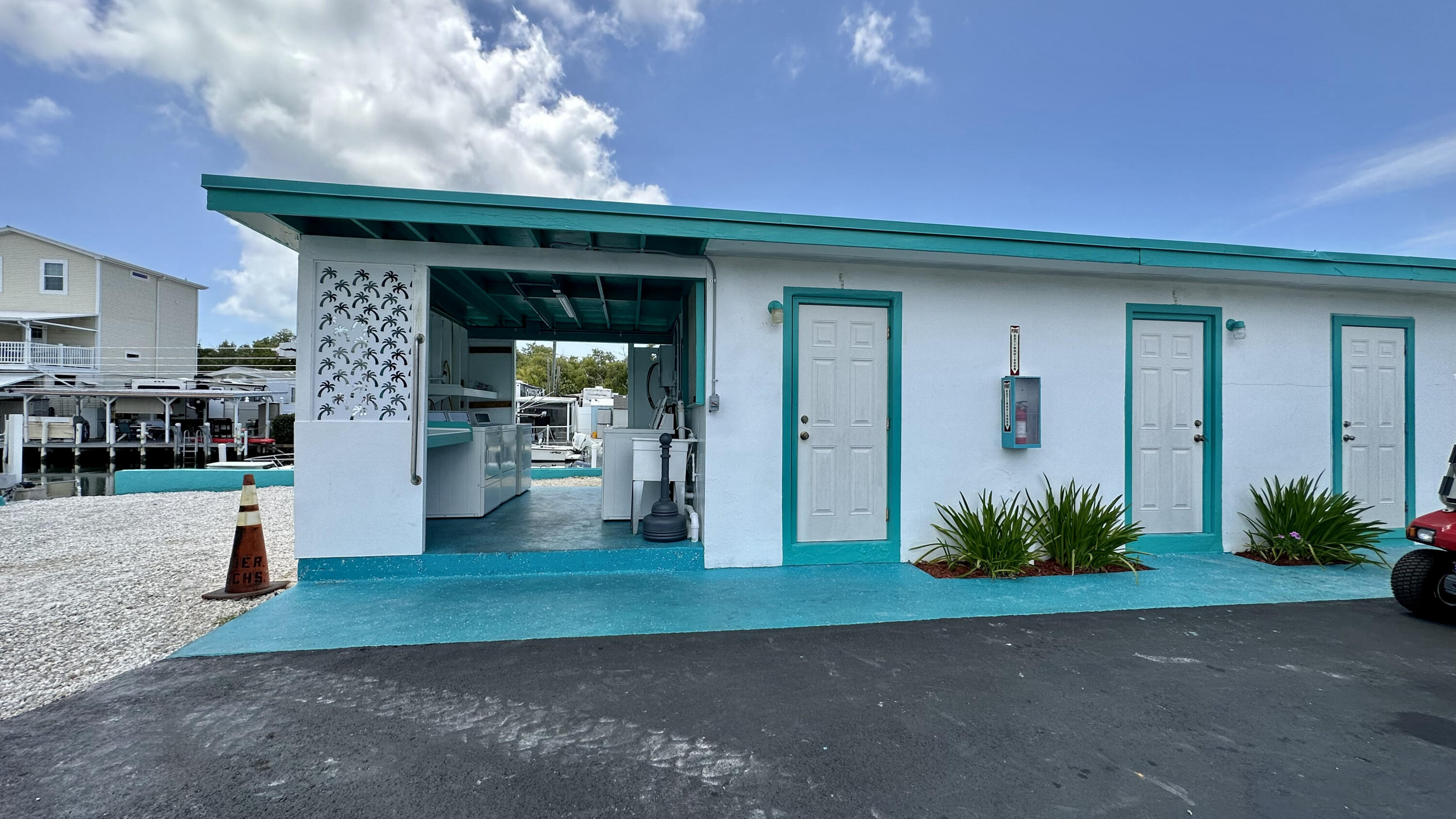 6099 Overseas Highway Unit: 75W