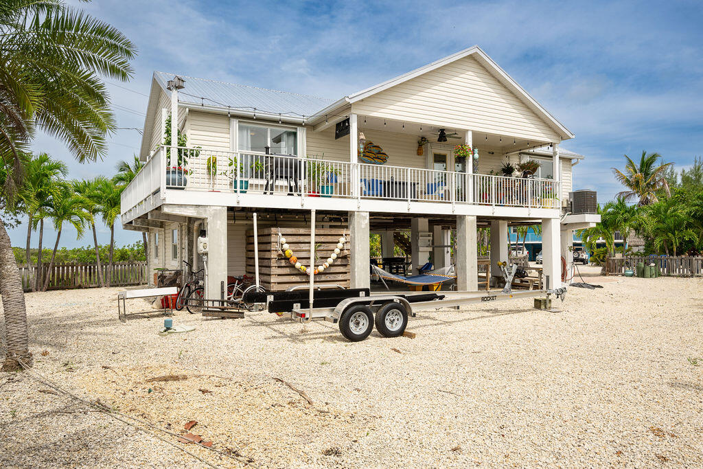17206 Jamaica Lane