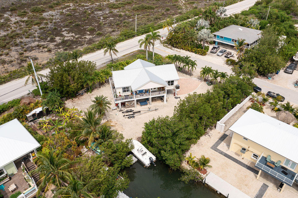 17206 Jamaica Lane