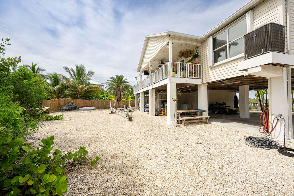17206 Jamaica Lane