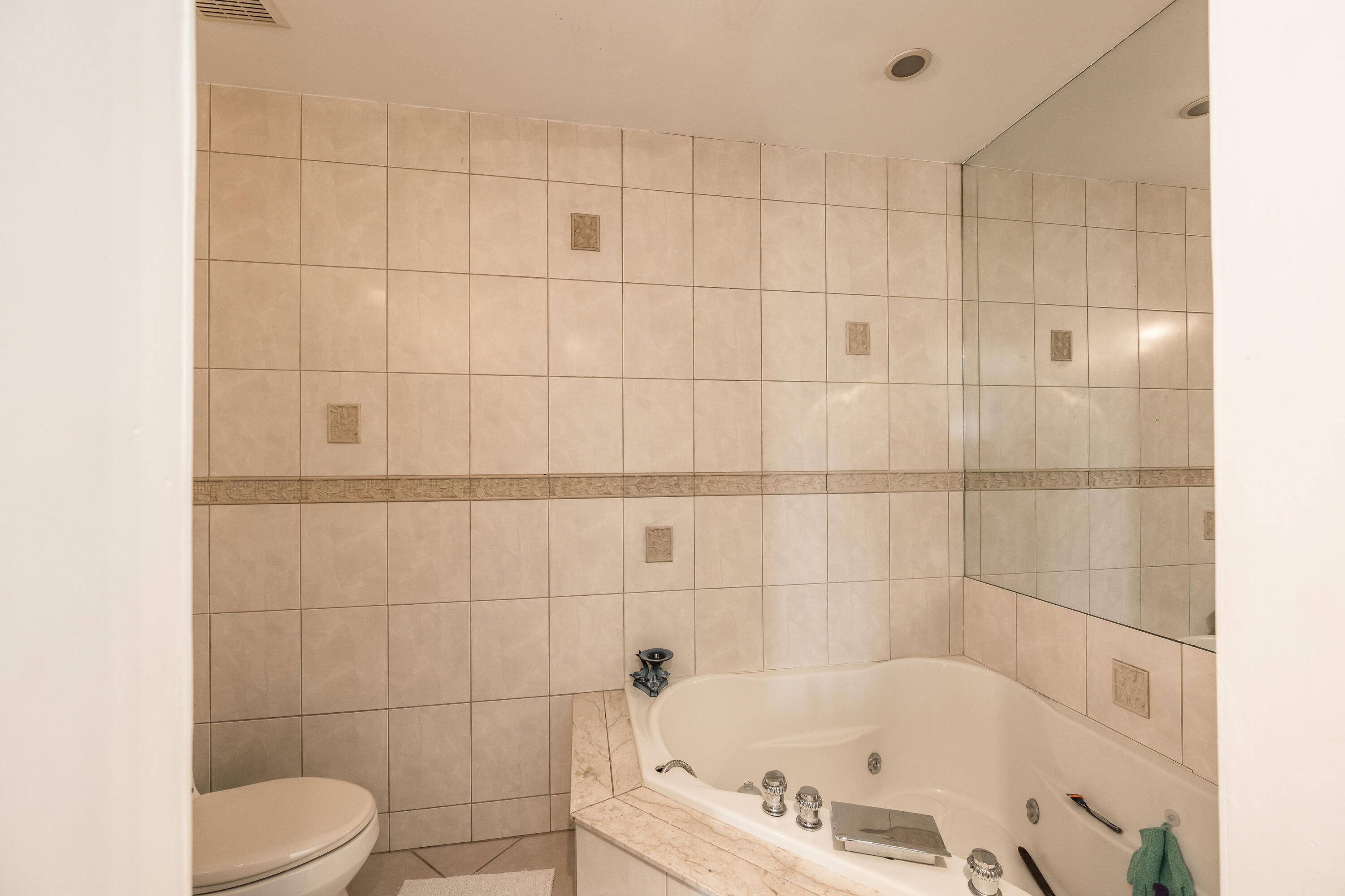 15B 8Th Avenue