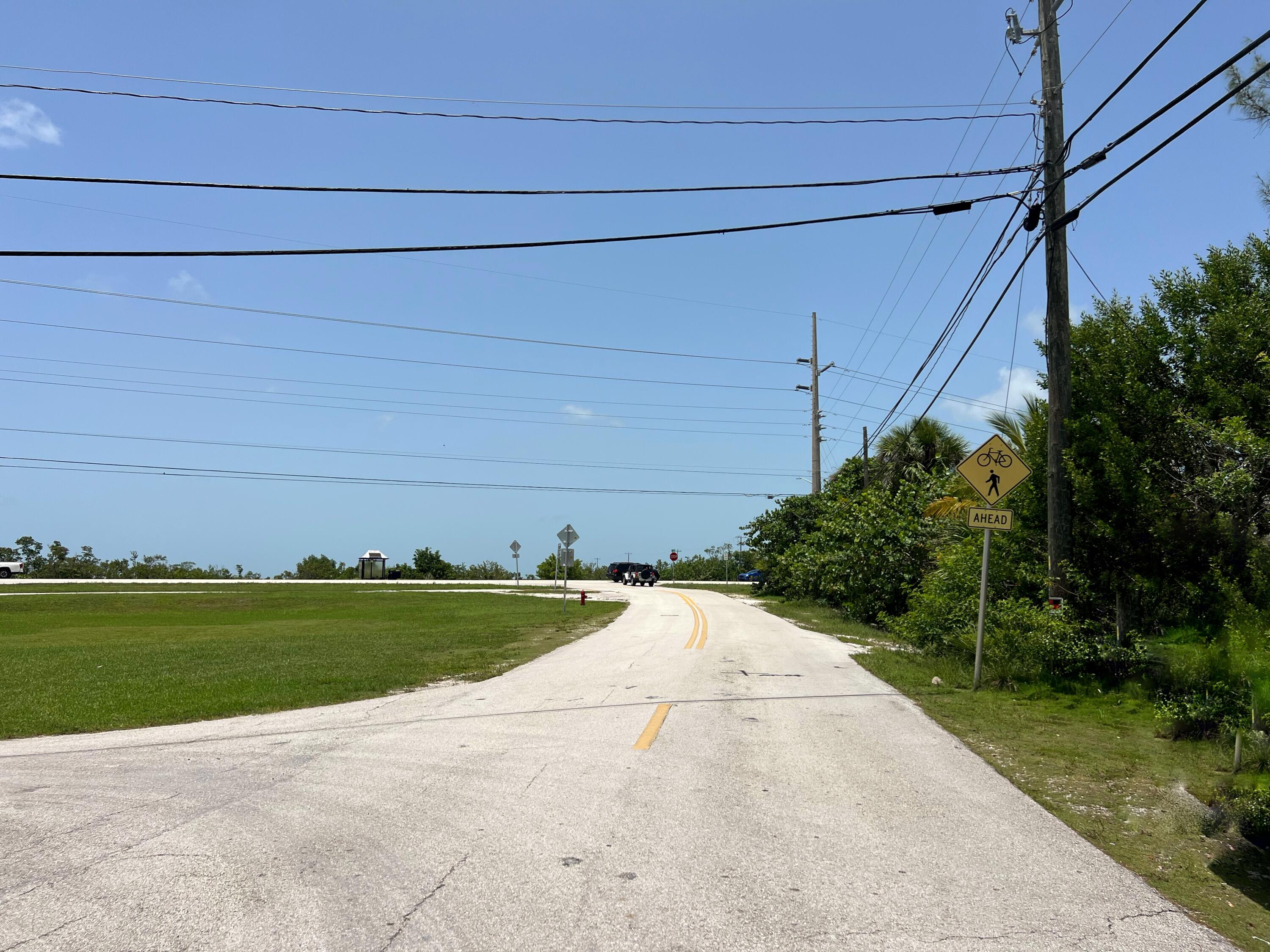 E Circle Dr.