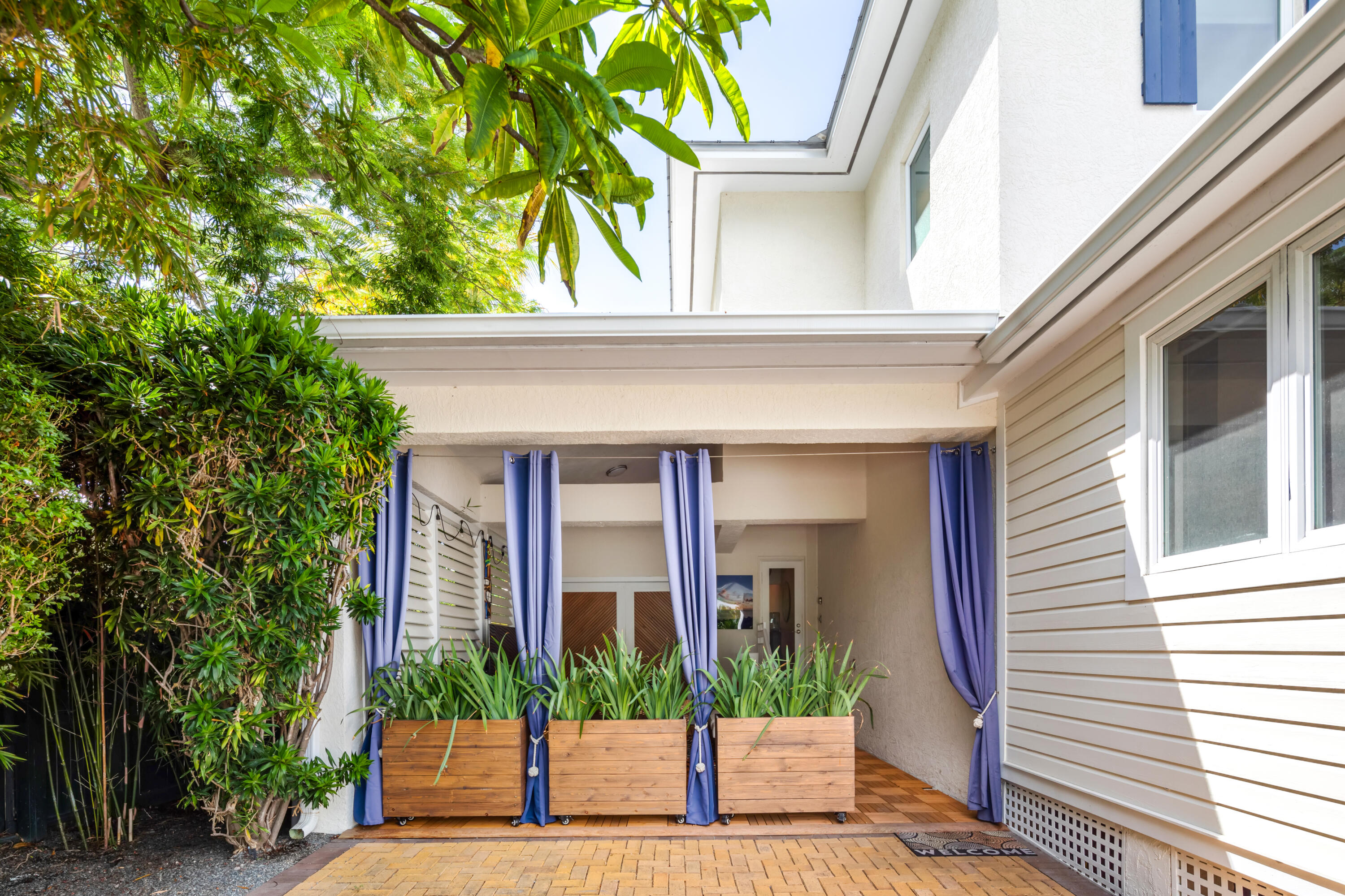 1414 Newton Street