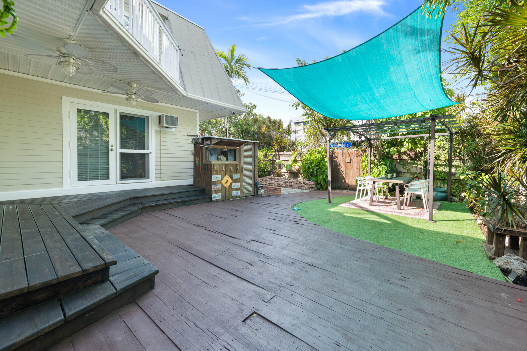 3318 Harriet Avenue