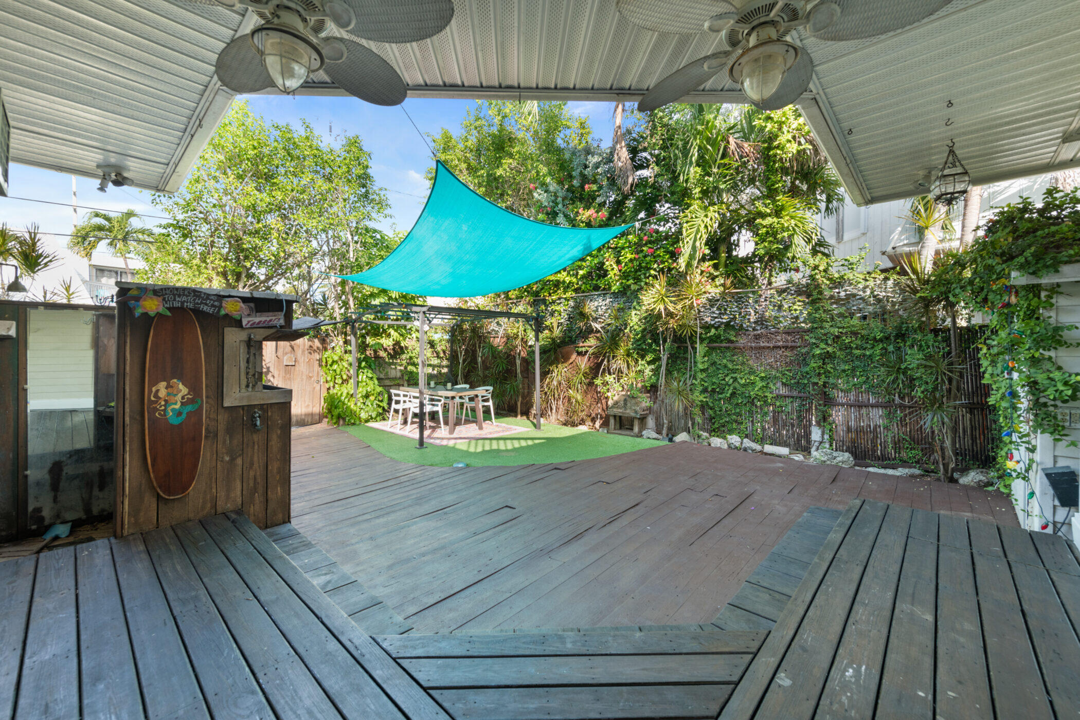 3318 Harriet Avenue