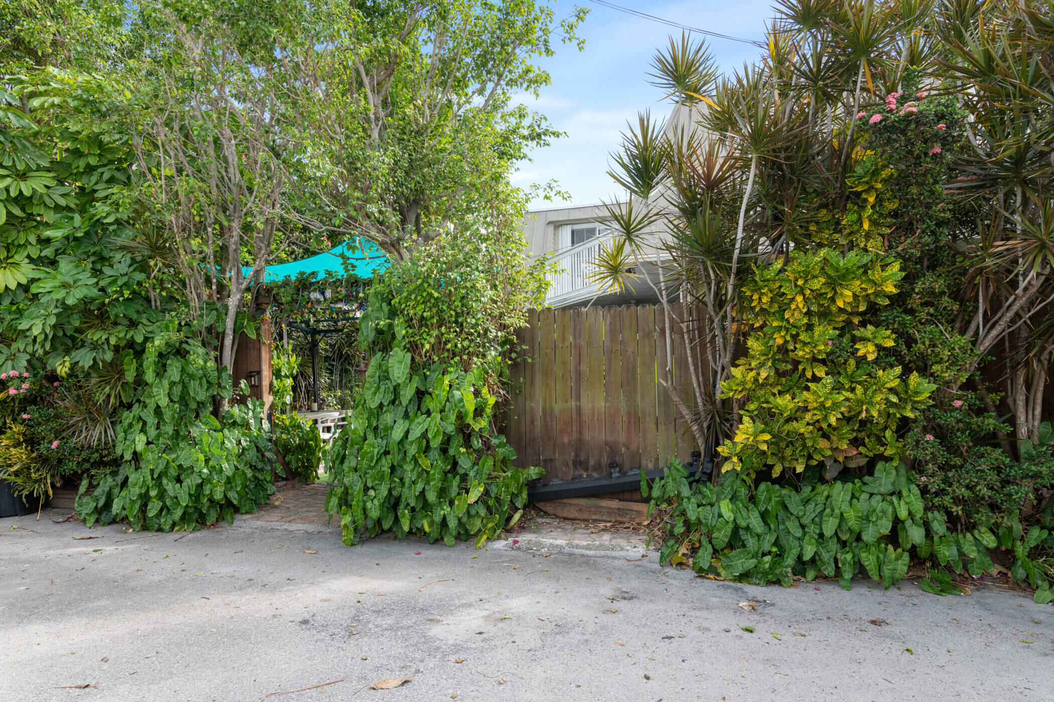 3318 Harriet Avenue