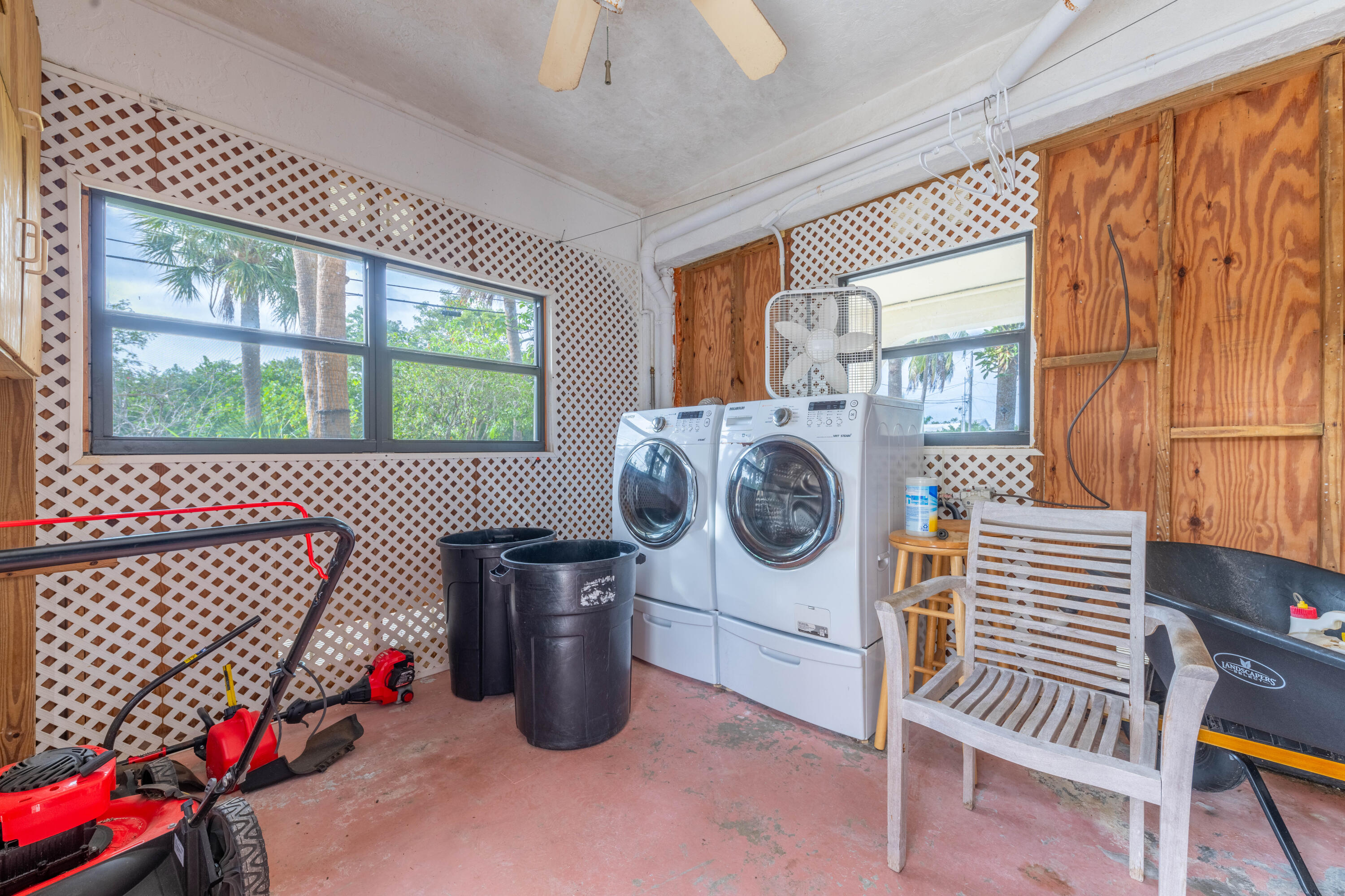 3841 Donna Road