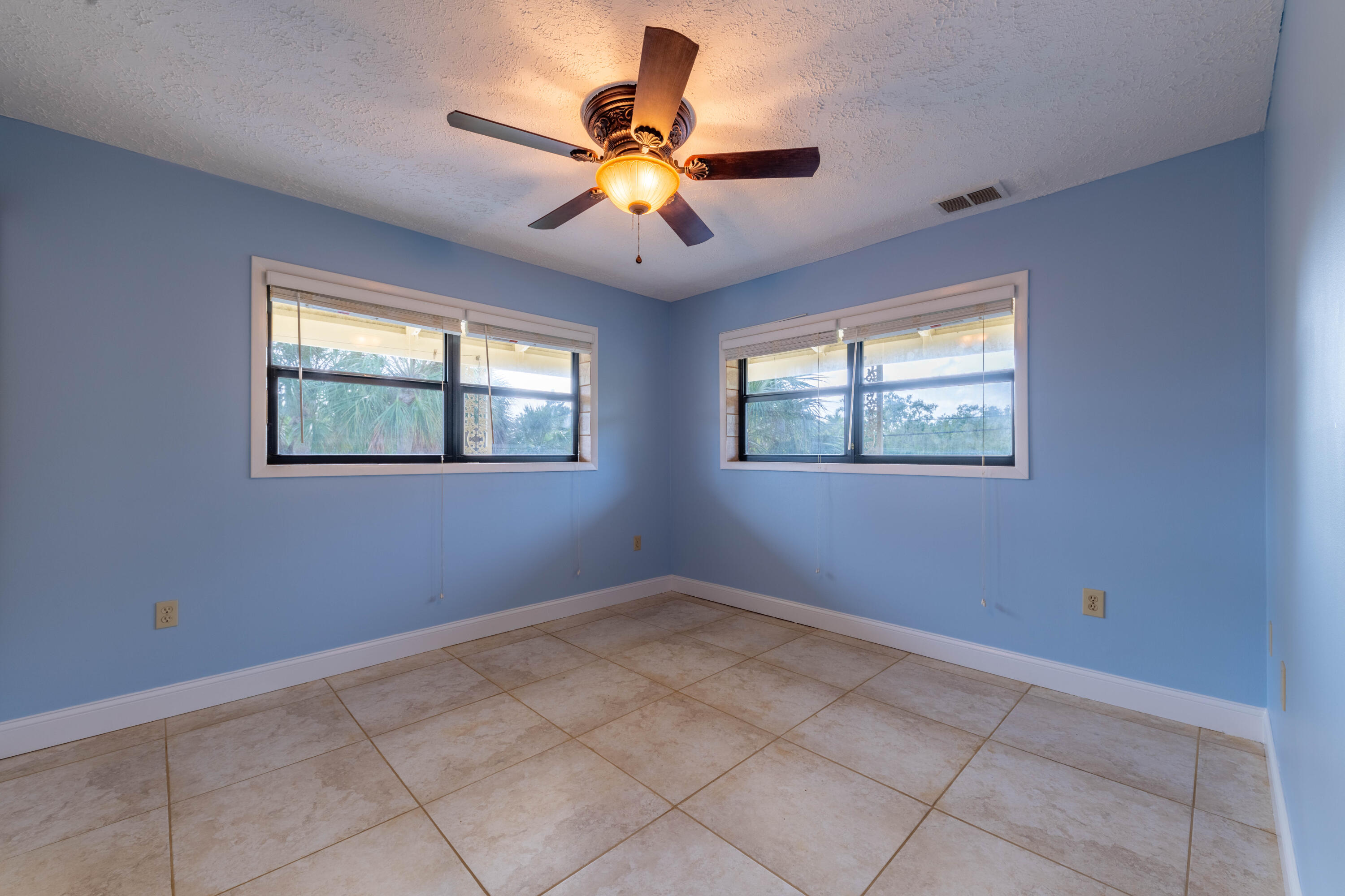 3841 Donna Road