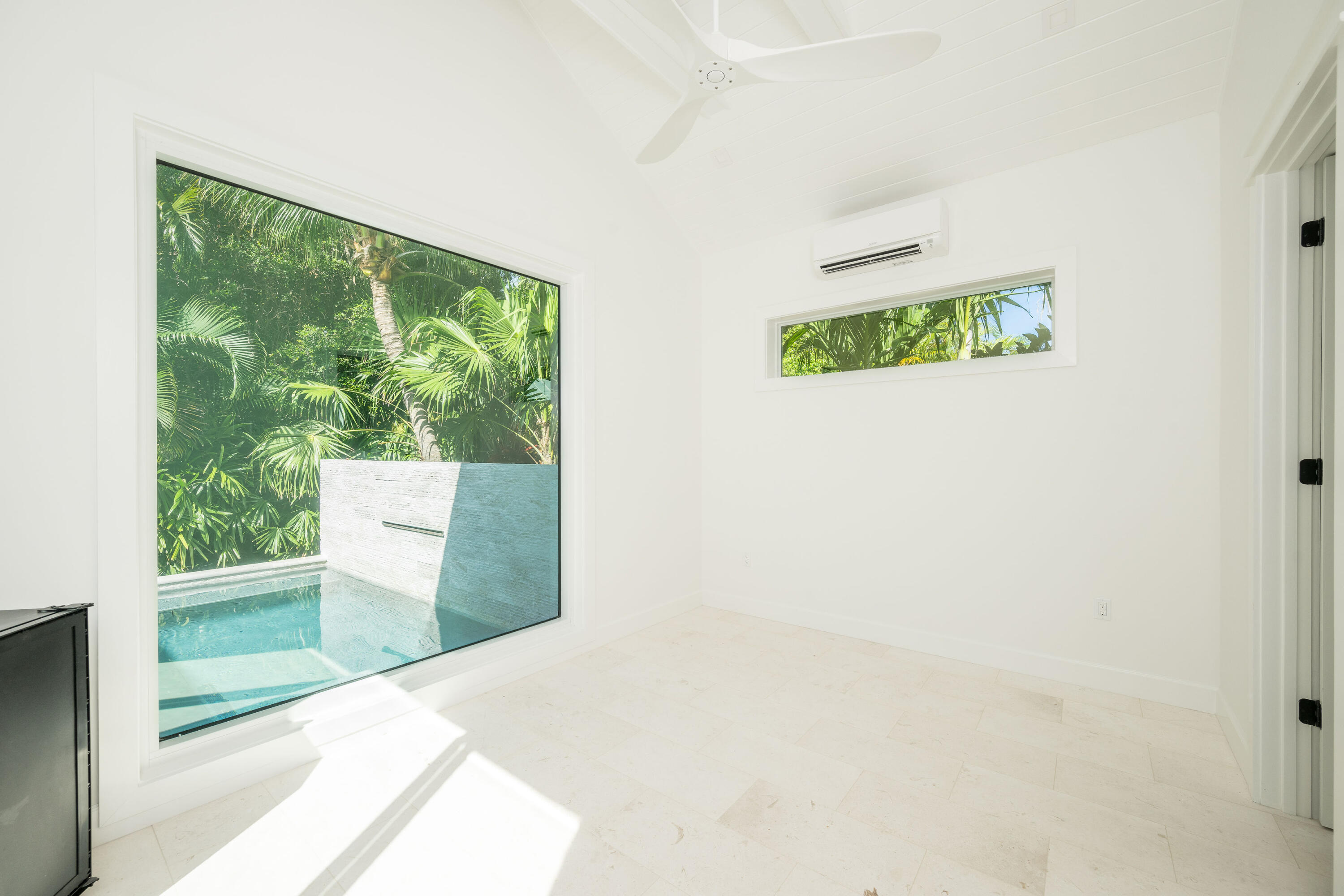 1233 Washington Street