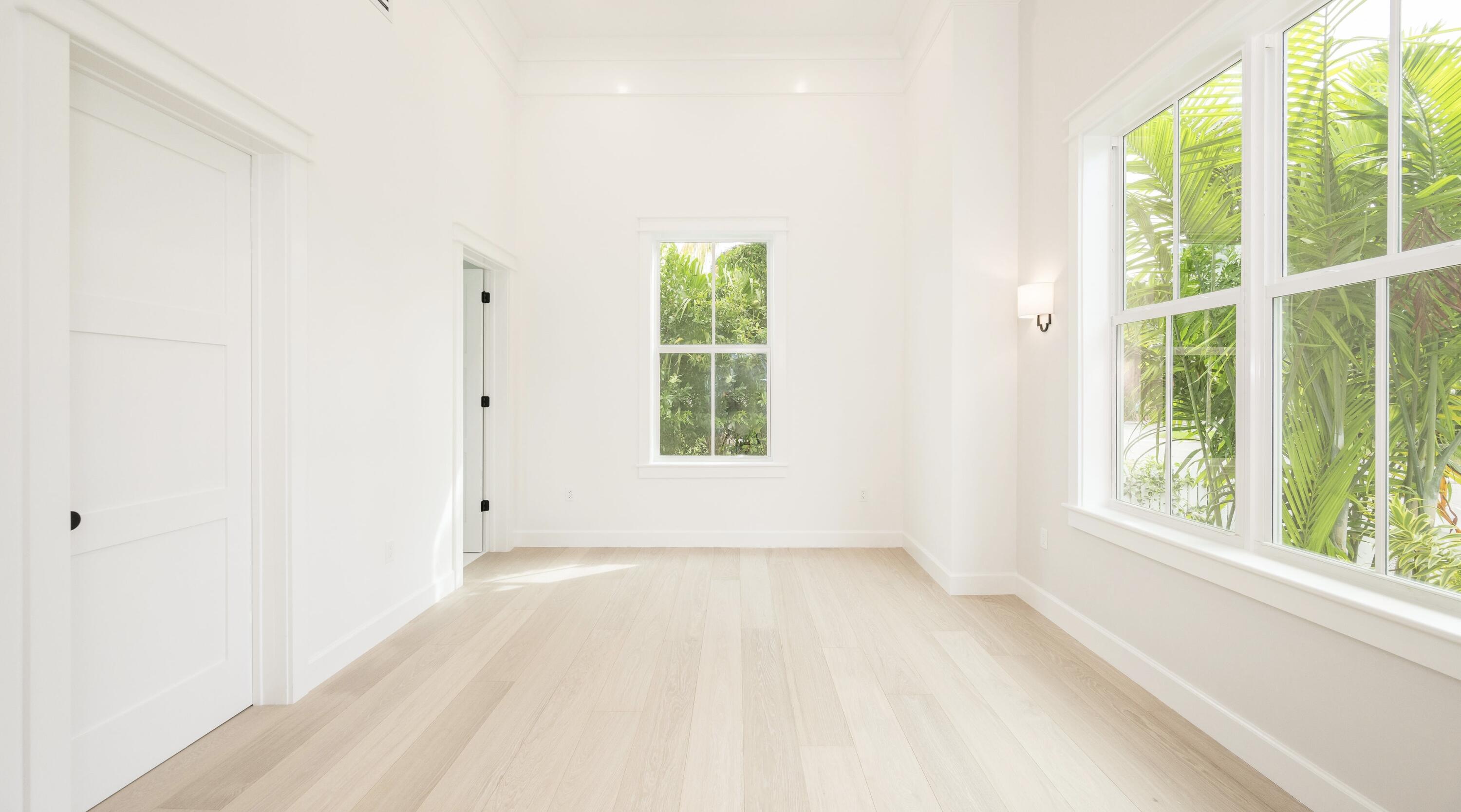 1233 Washington Street