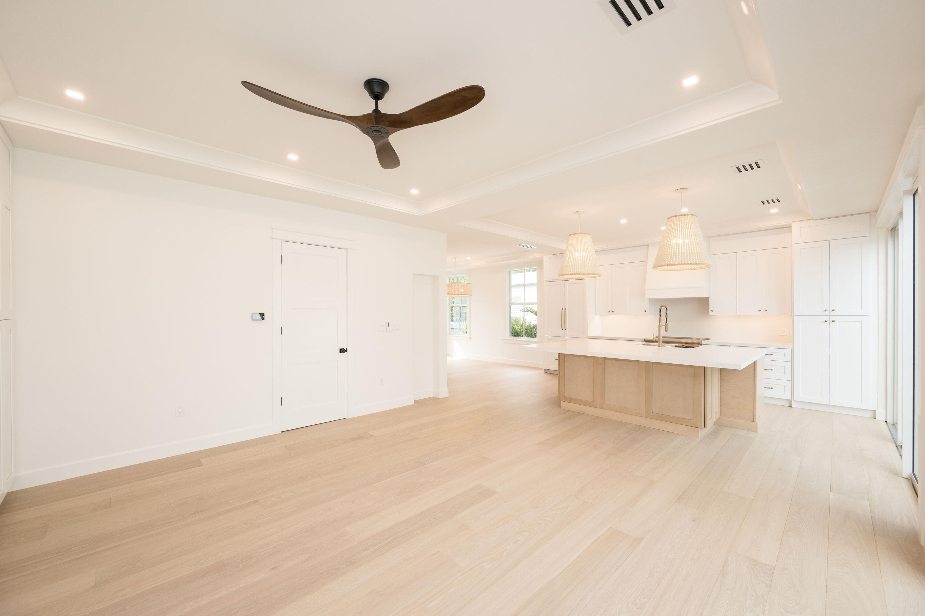 1233 Washington Street