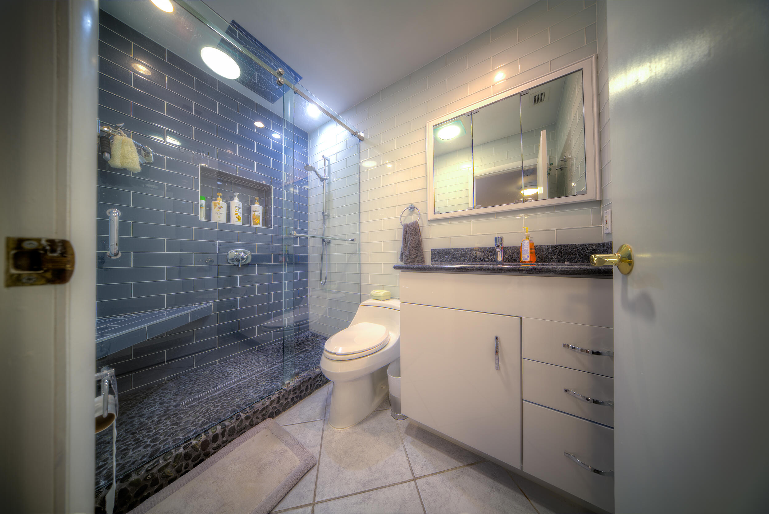 5 Amaryllis Dr