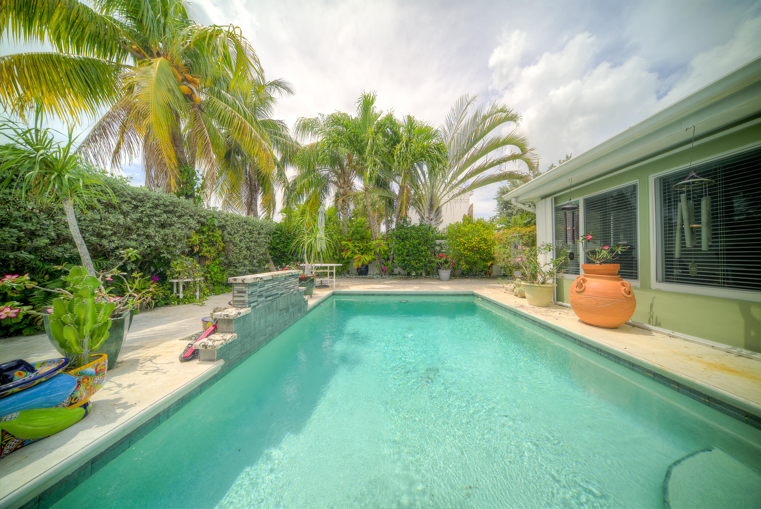 5 Amaryllis Dr