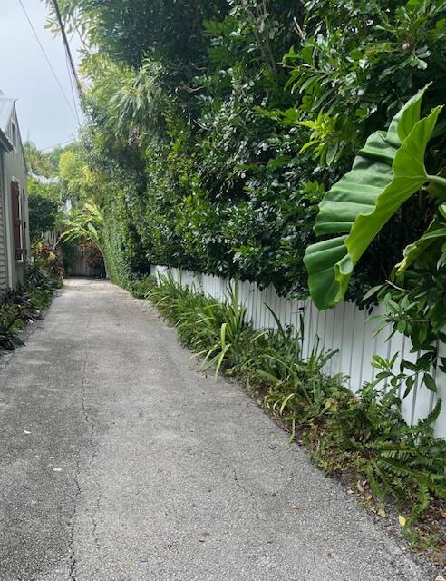 915 Cornish Lane