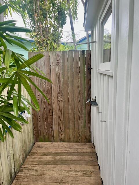 915 Cornish Lane