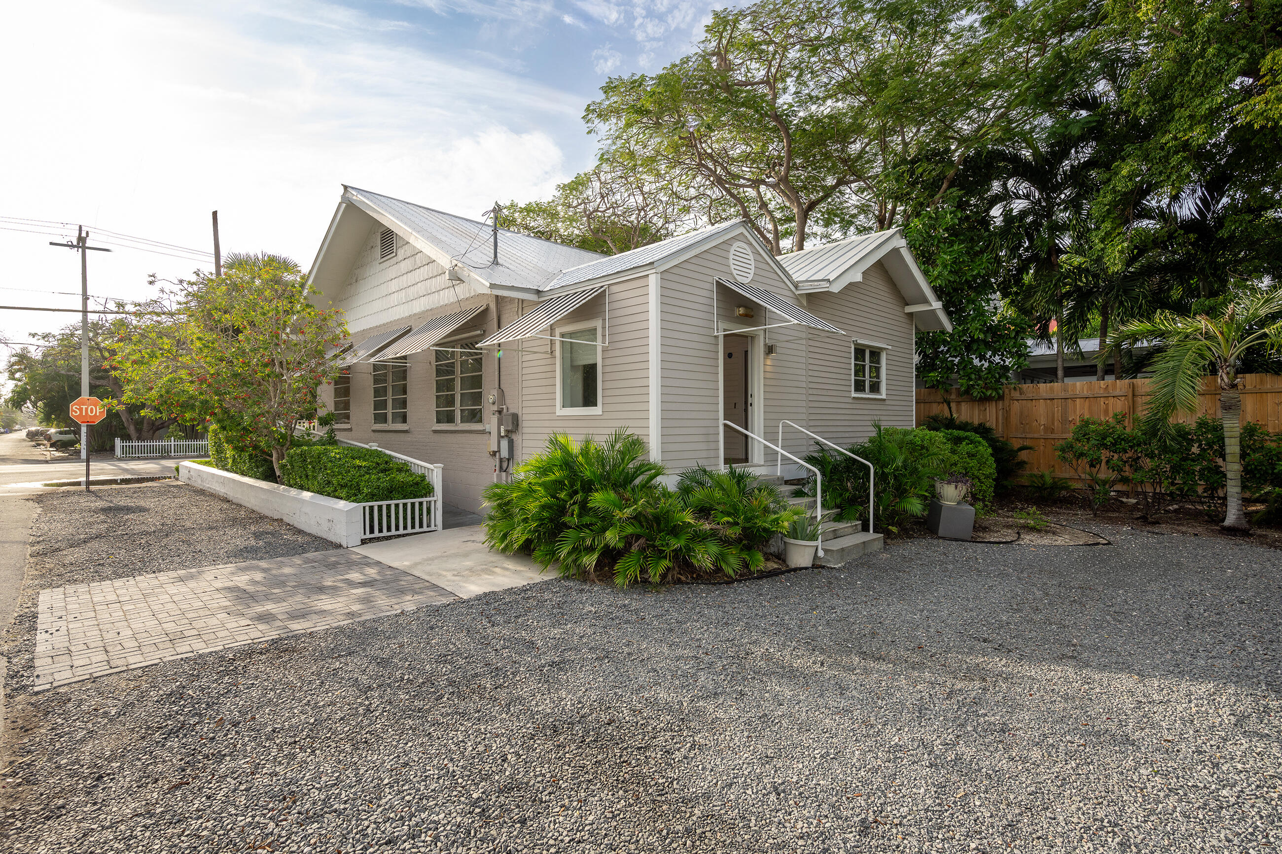 1411 White Street