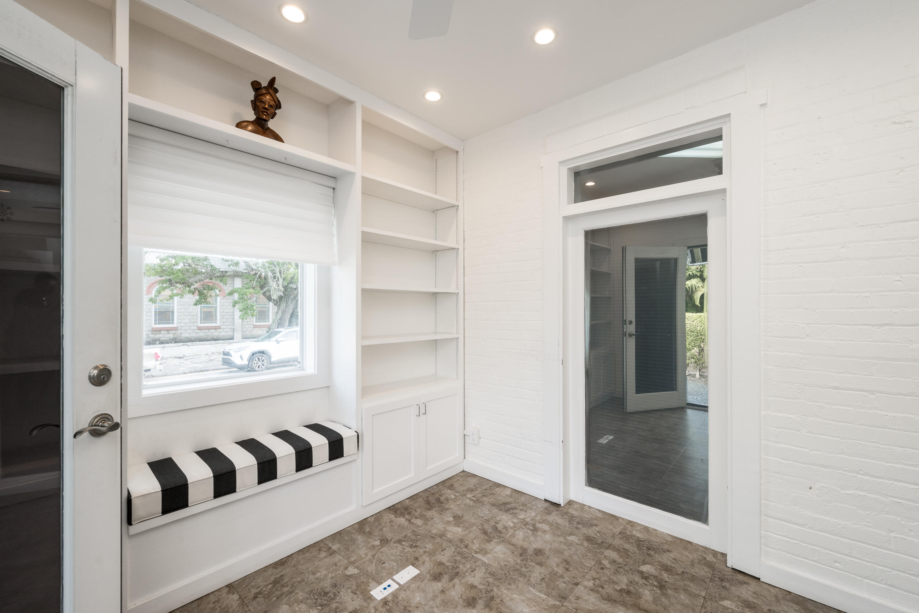 1411 White Street