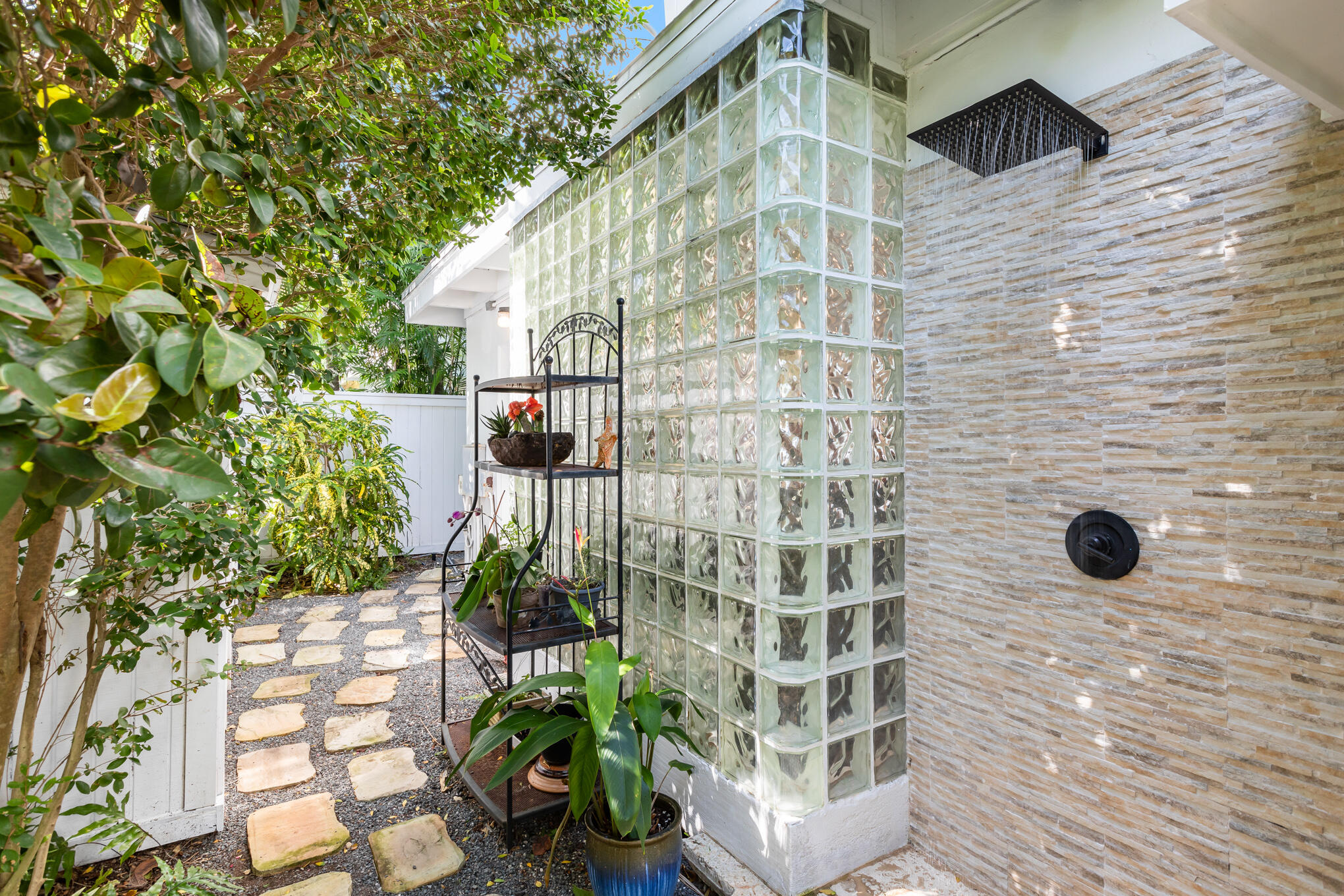 1406 Pine Street