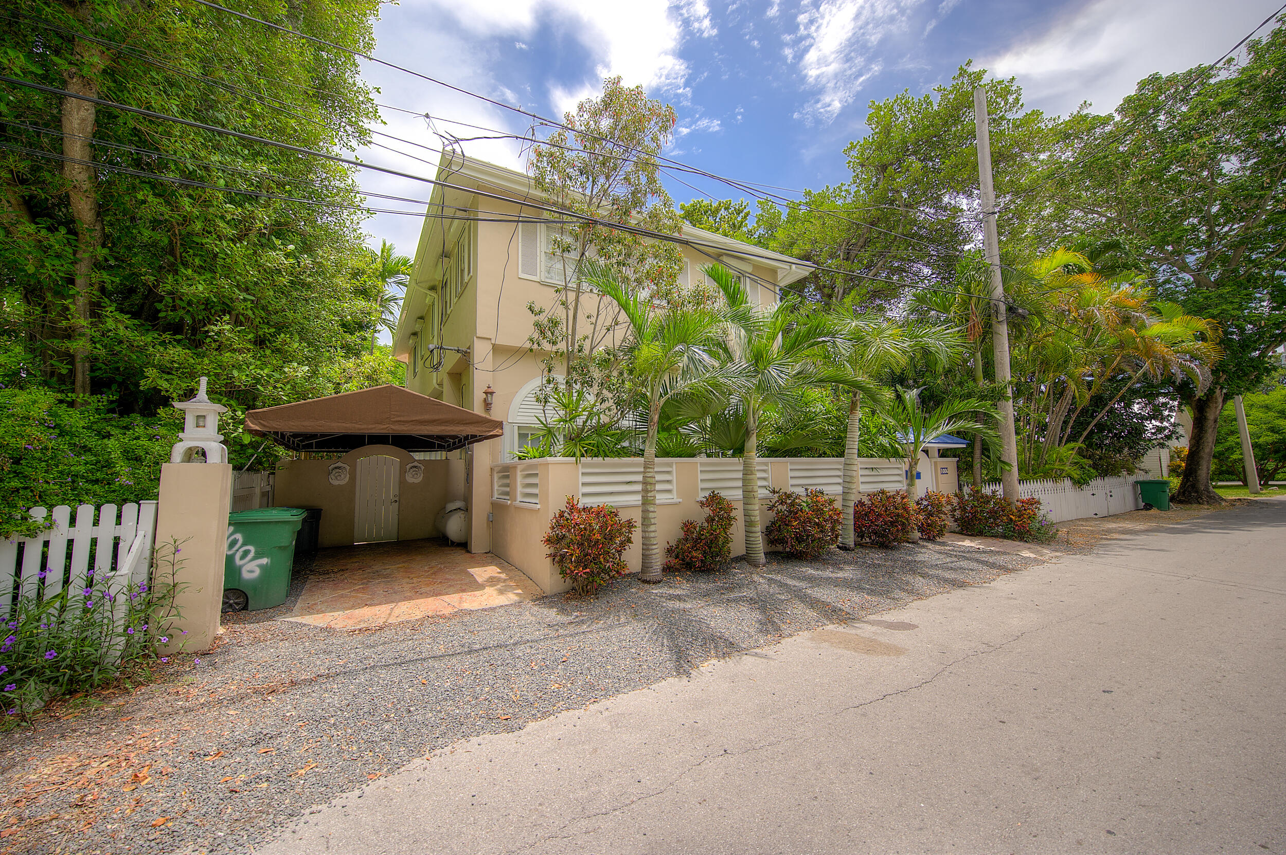 1006 Seminary Street