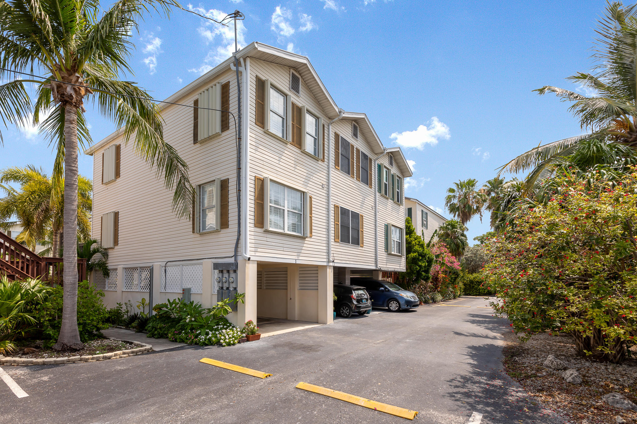 3075 Flagler Avenue Unit: 1