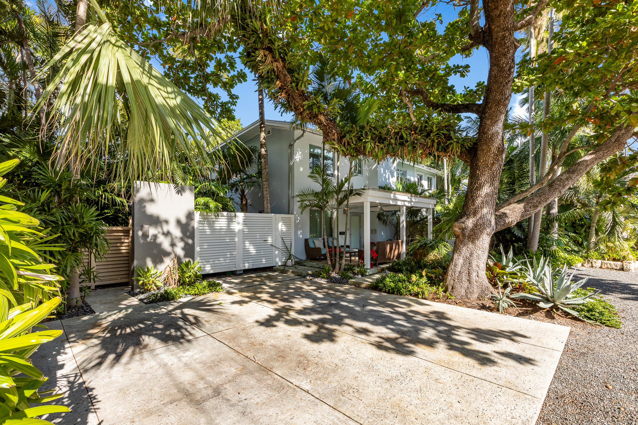 1205 Von Phister Street