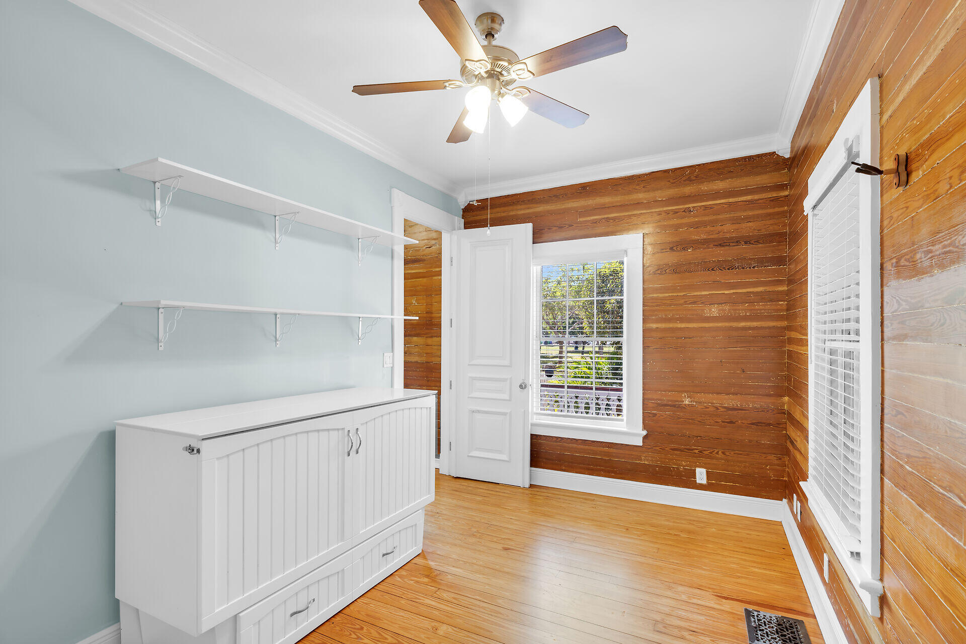 1409 Truman Ave