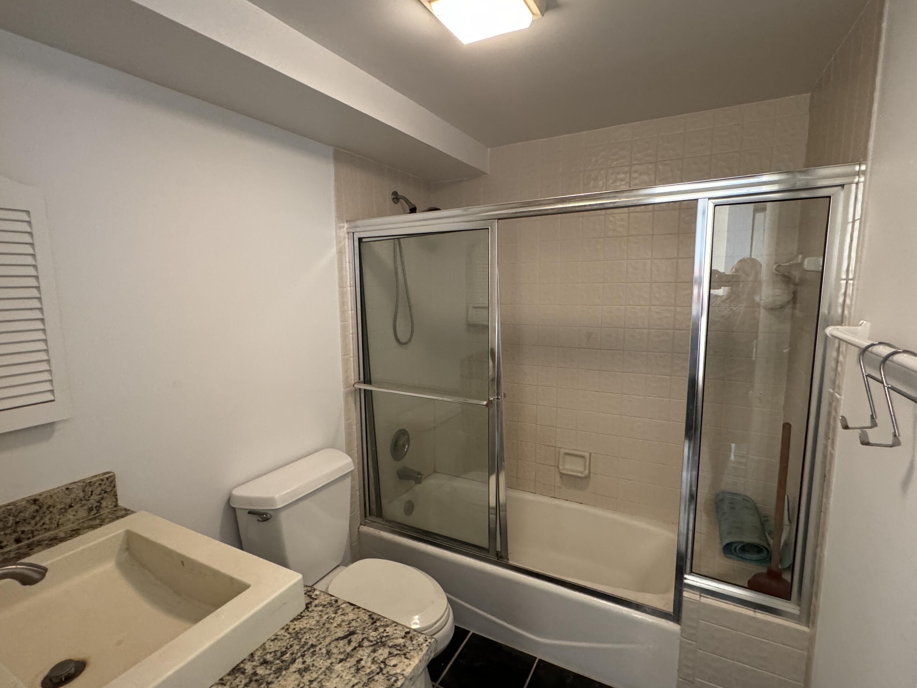 800 Fleming Street Unit: C1