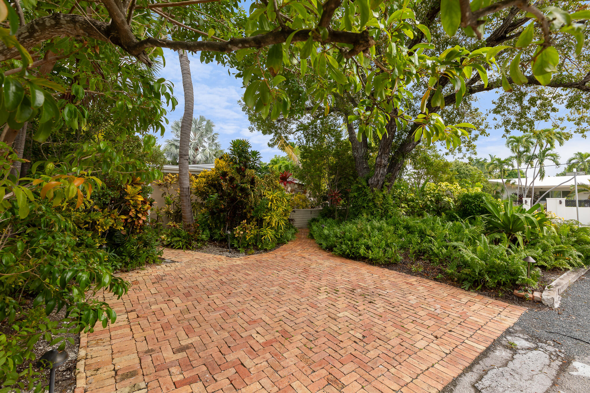 3625 Sunrise Drive