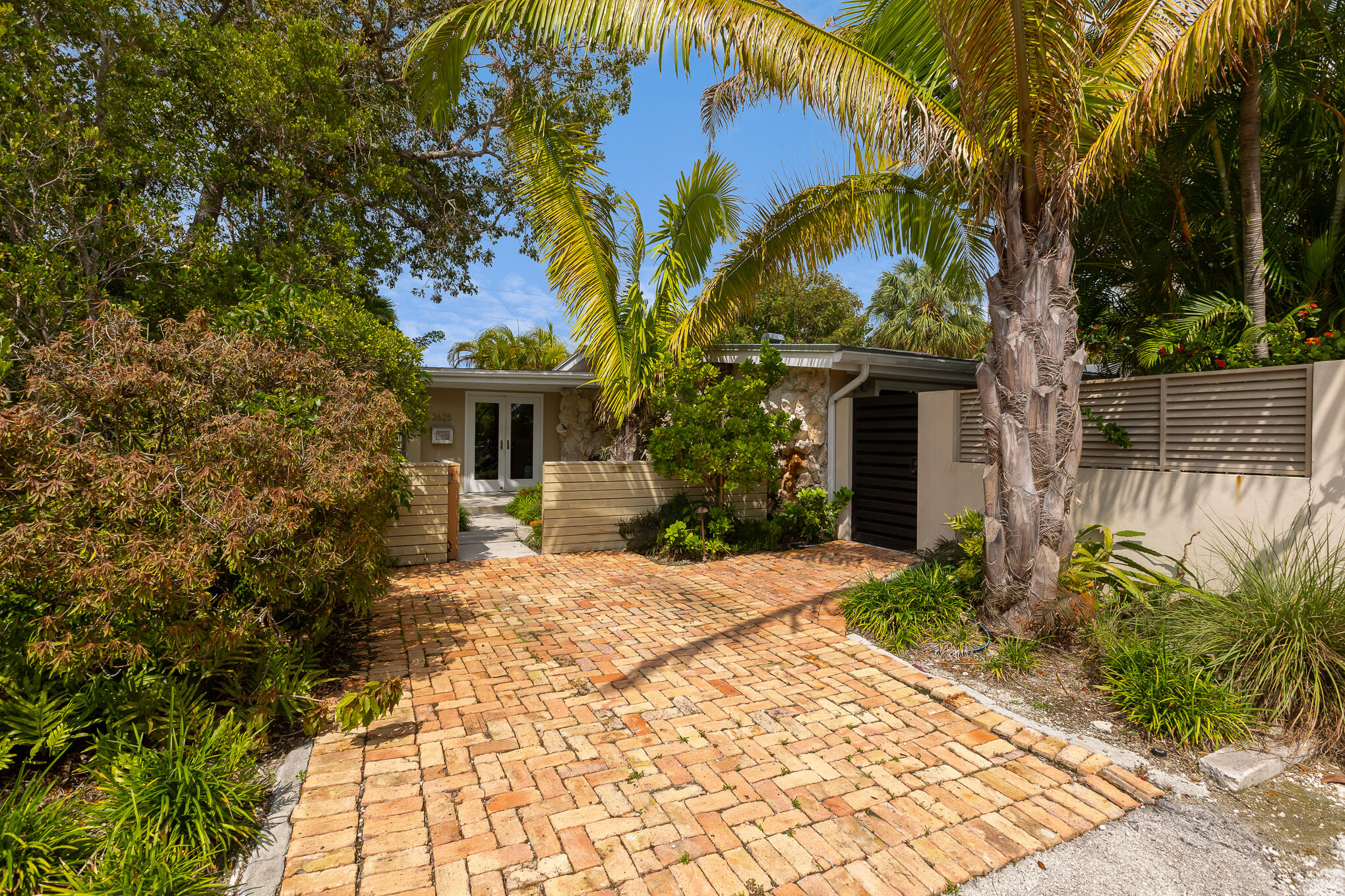 3625 Sunrise Drive