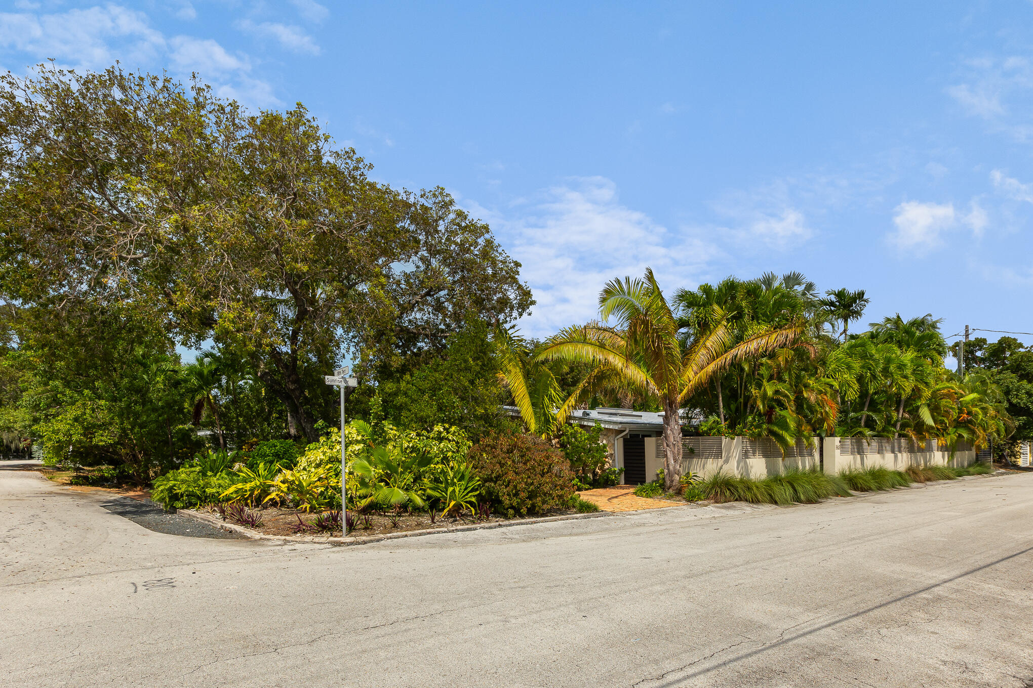 3625 Sunrise Drive