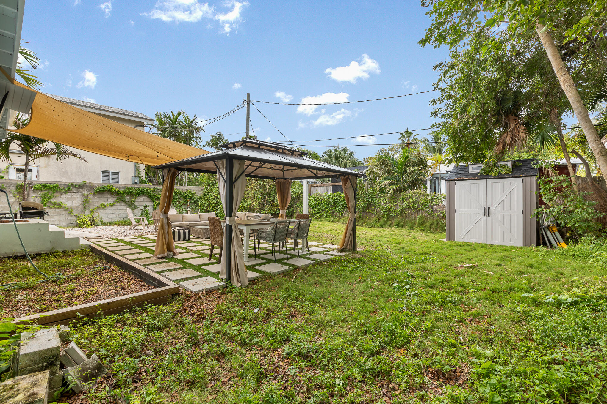 2815 Seidenberg Avenue