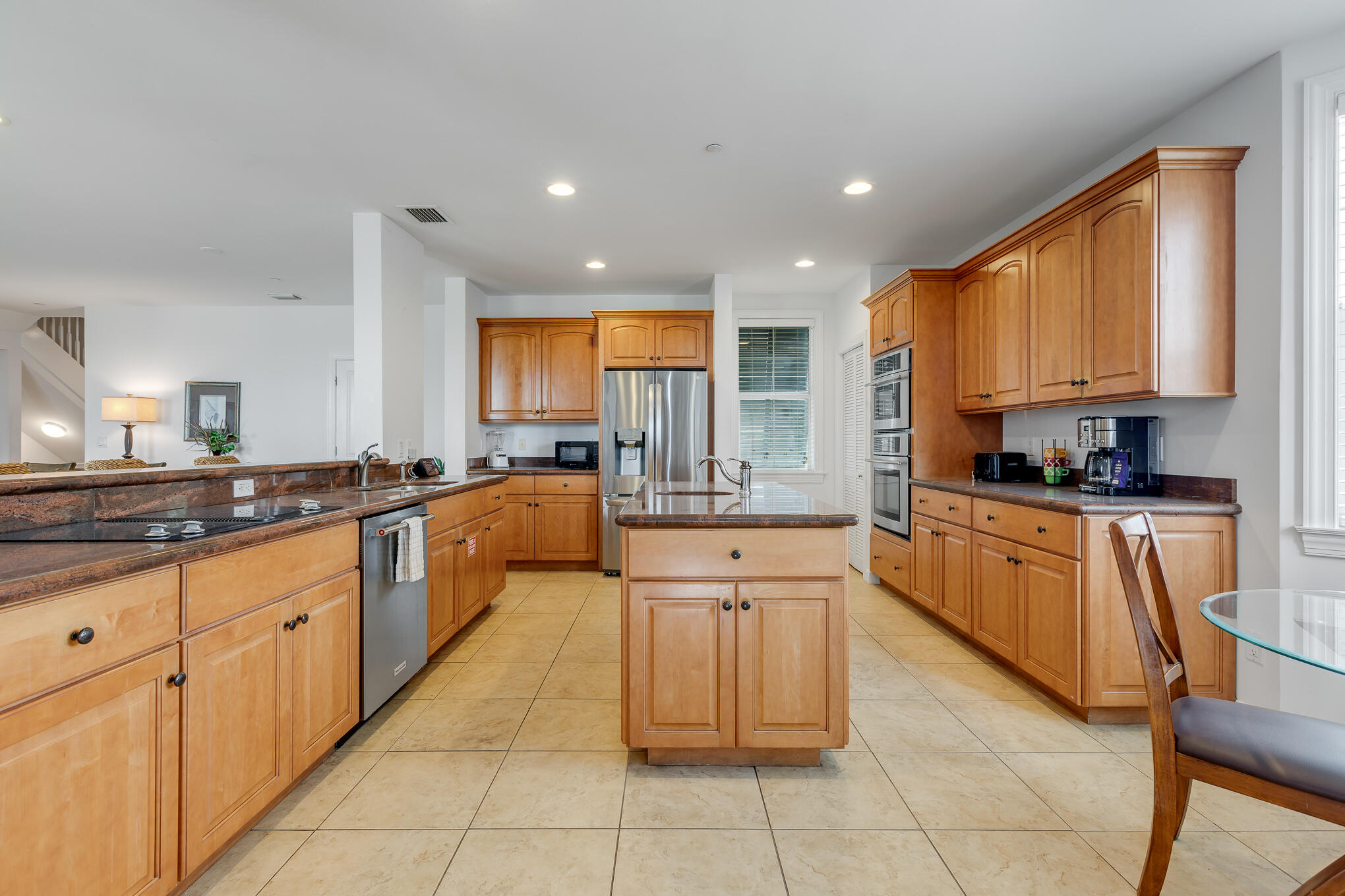 719 Eisenhower Drive Unit: 7