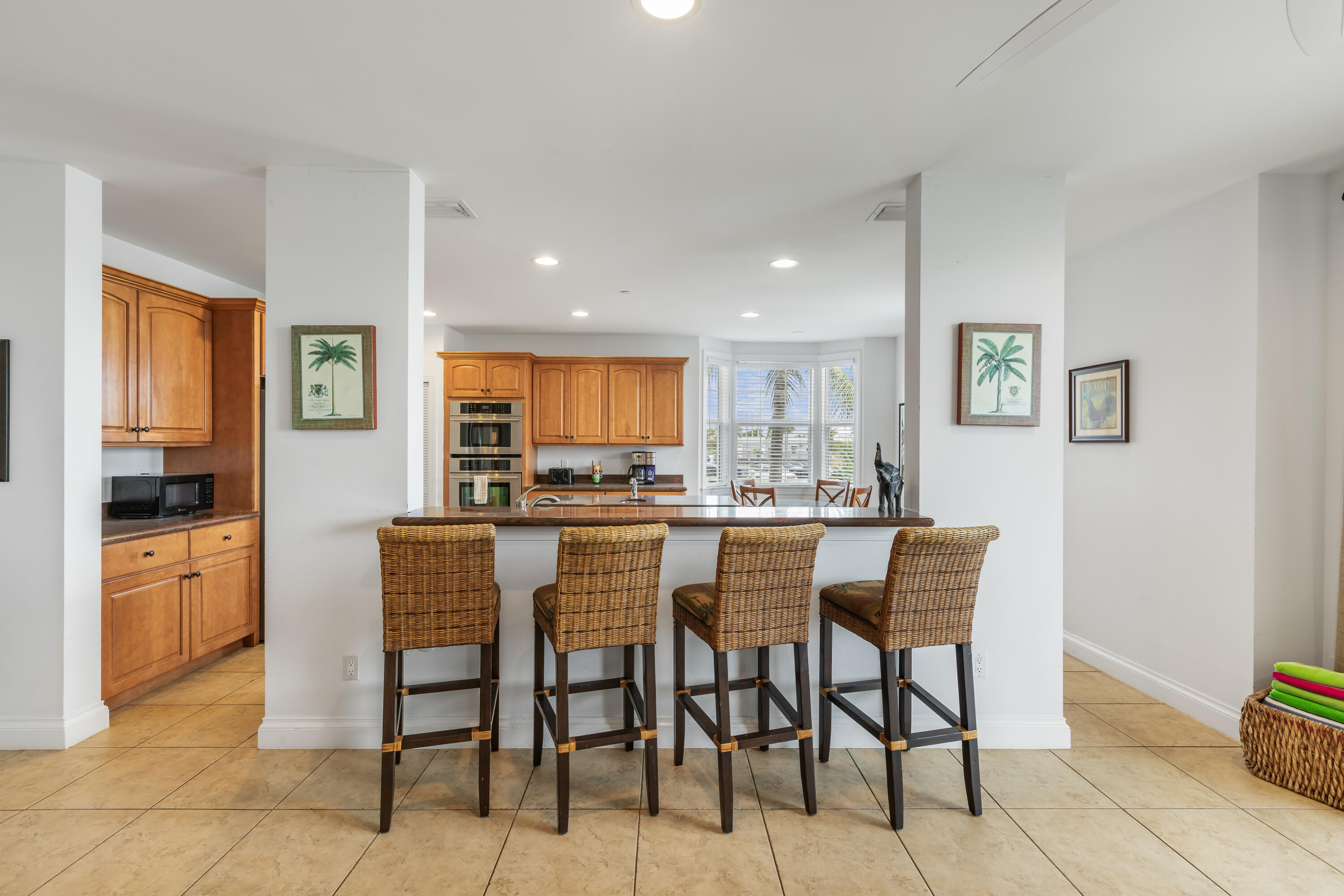 719 Eisenhower Drive Unit: 7