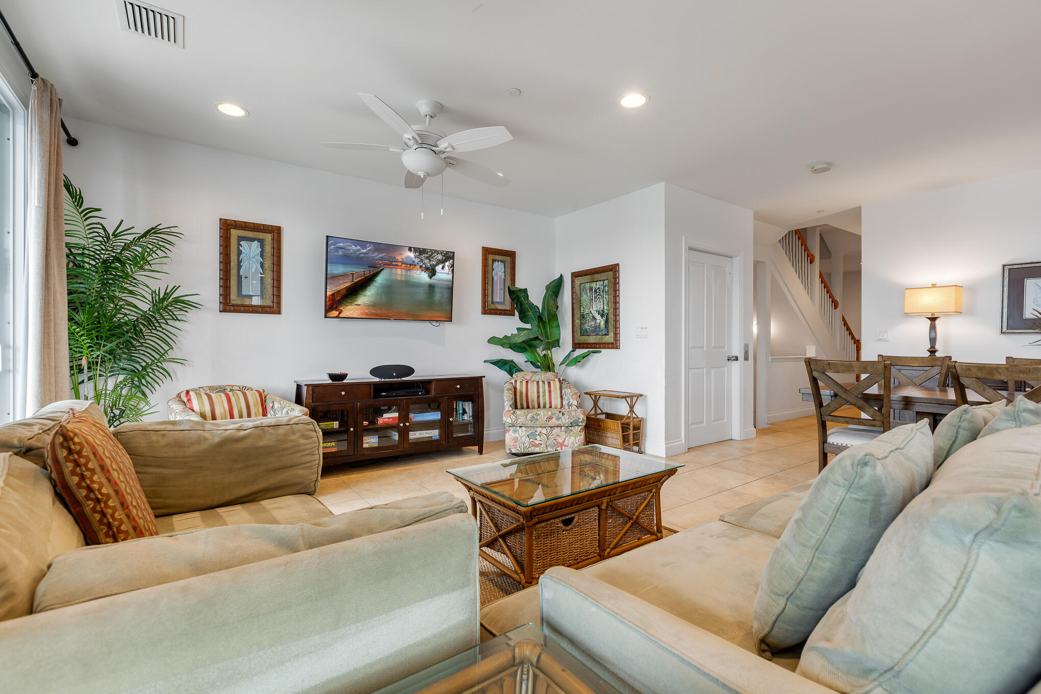 719 Eisenhower Drive Unit: 7