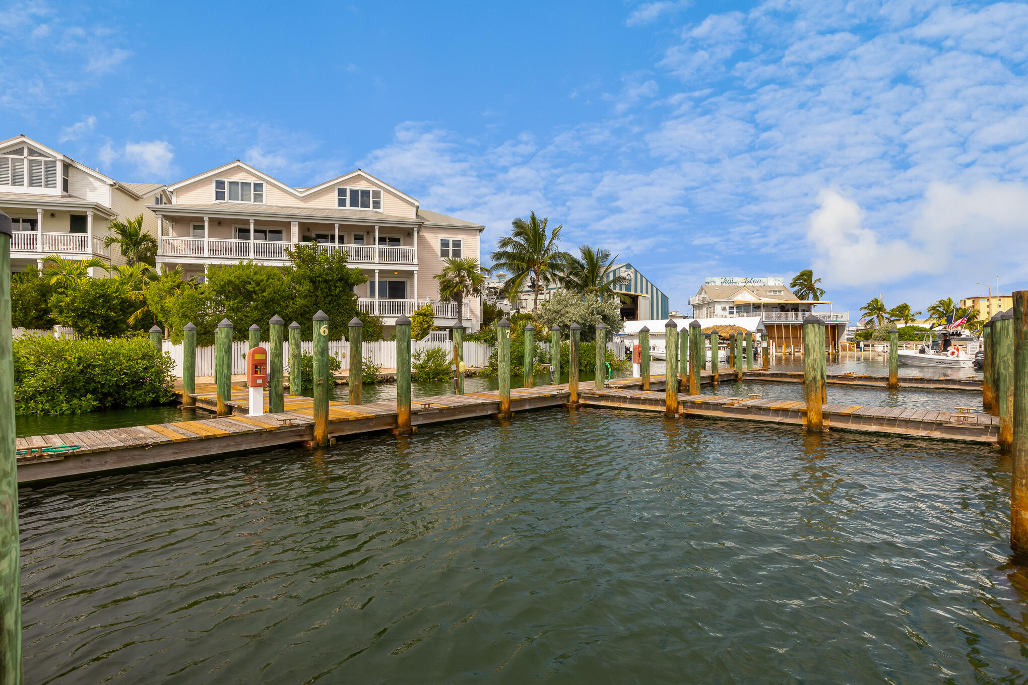 719 Eisenhower Drive Unit: 7