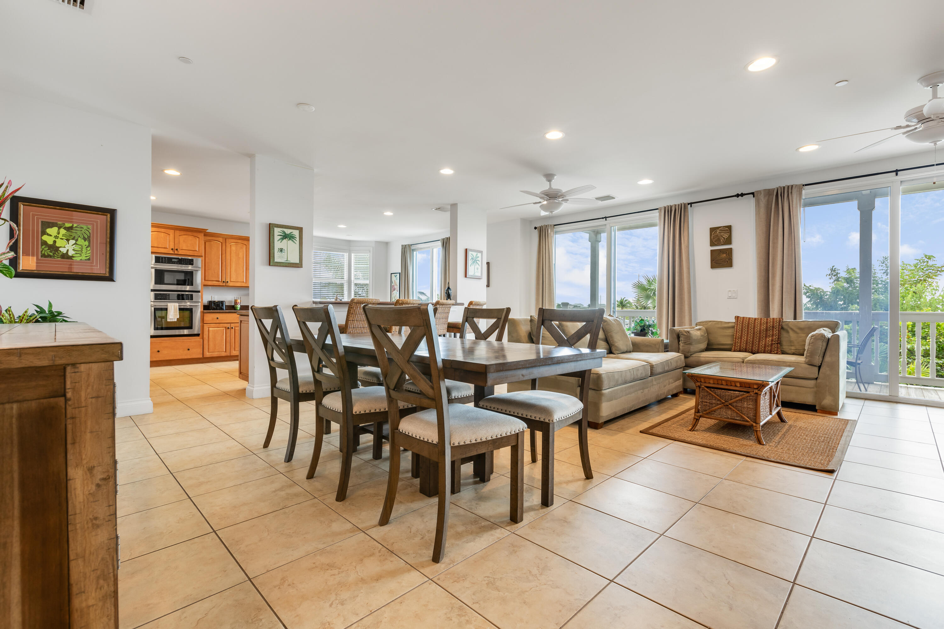 719 Eisenhower Drive Unit: 7