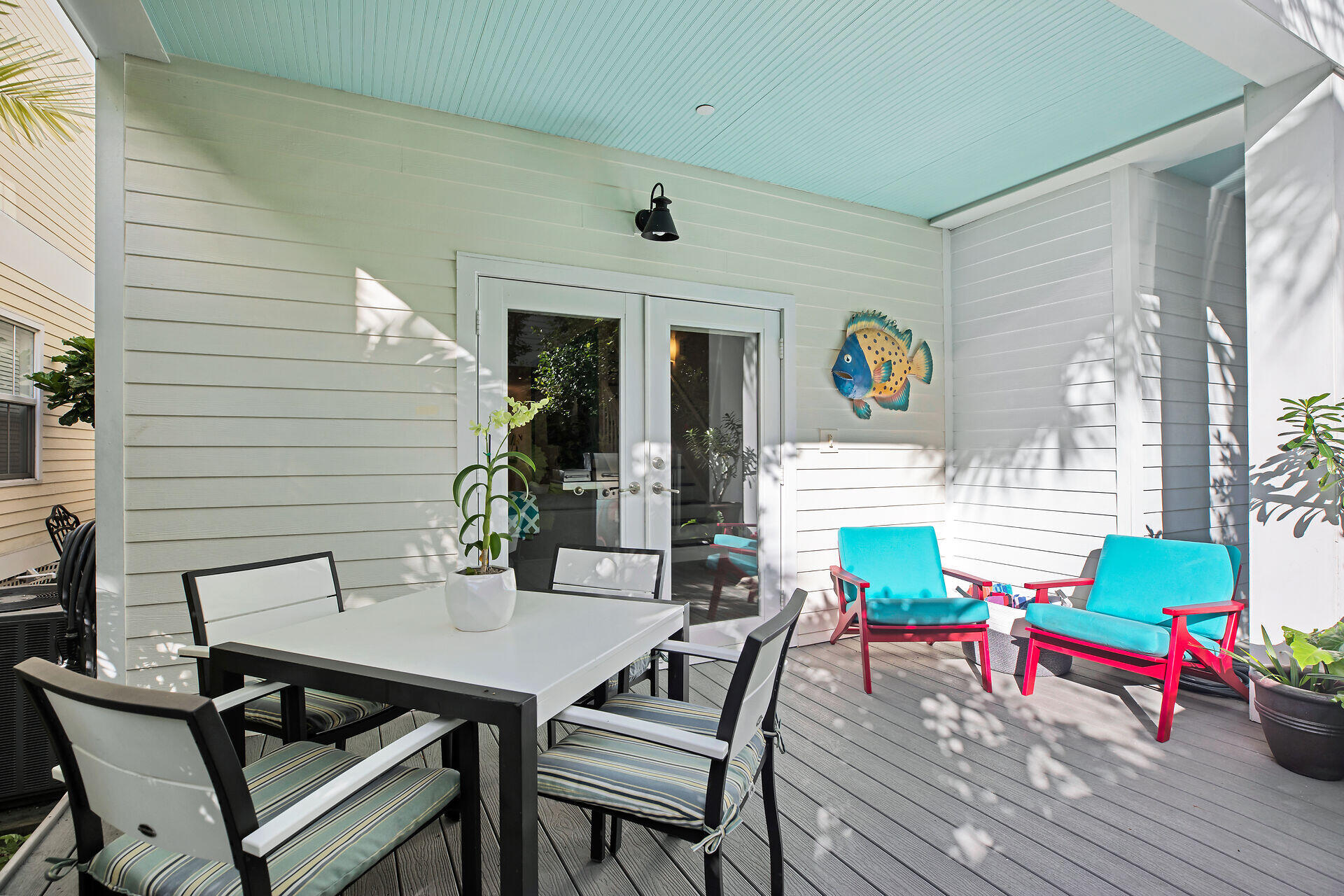 1025 Simonton Street