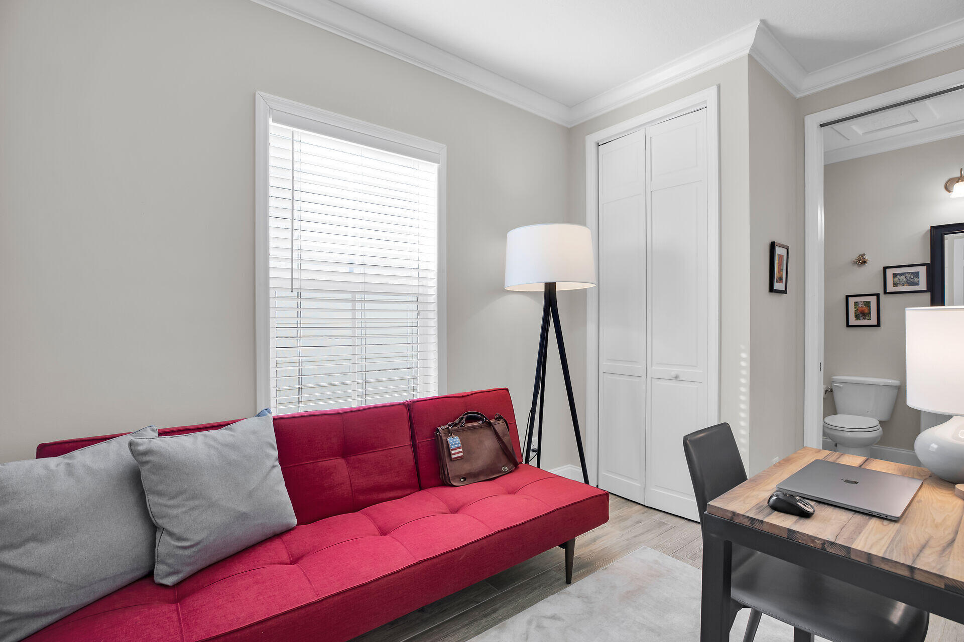 1025 Simonton Street