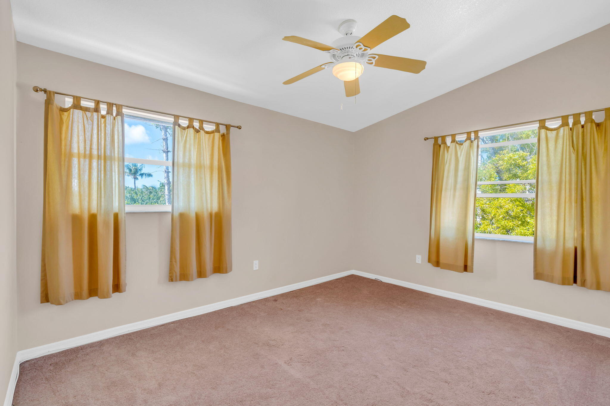 22882 Buccaneer Lane