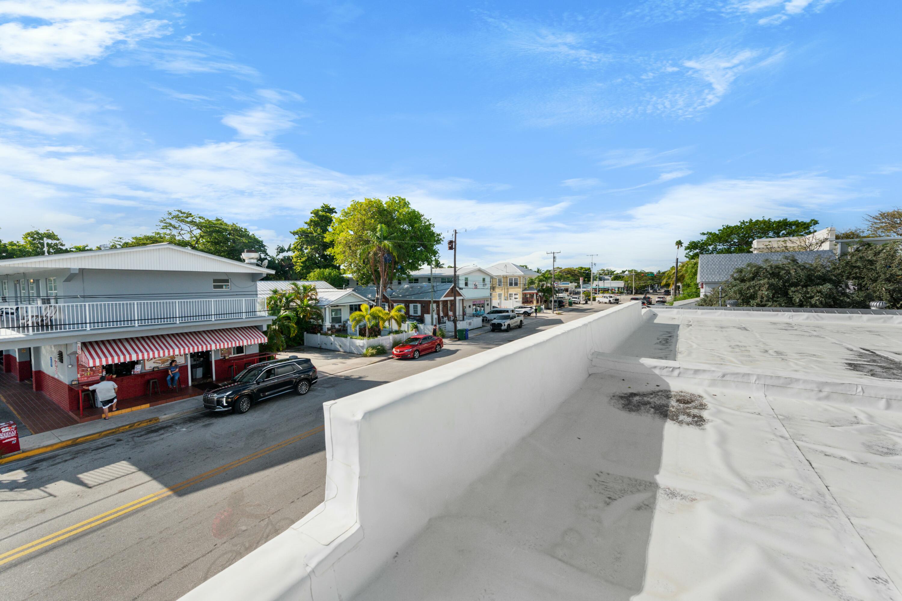1021-1025 White Street