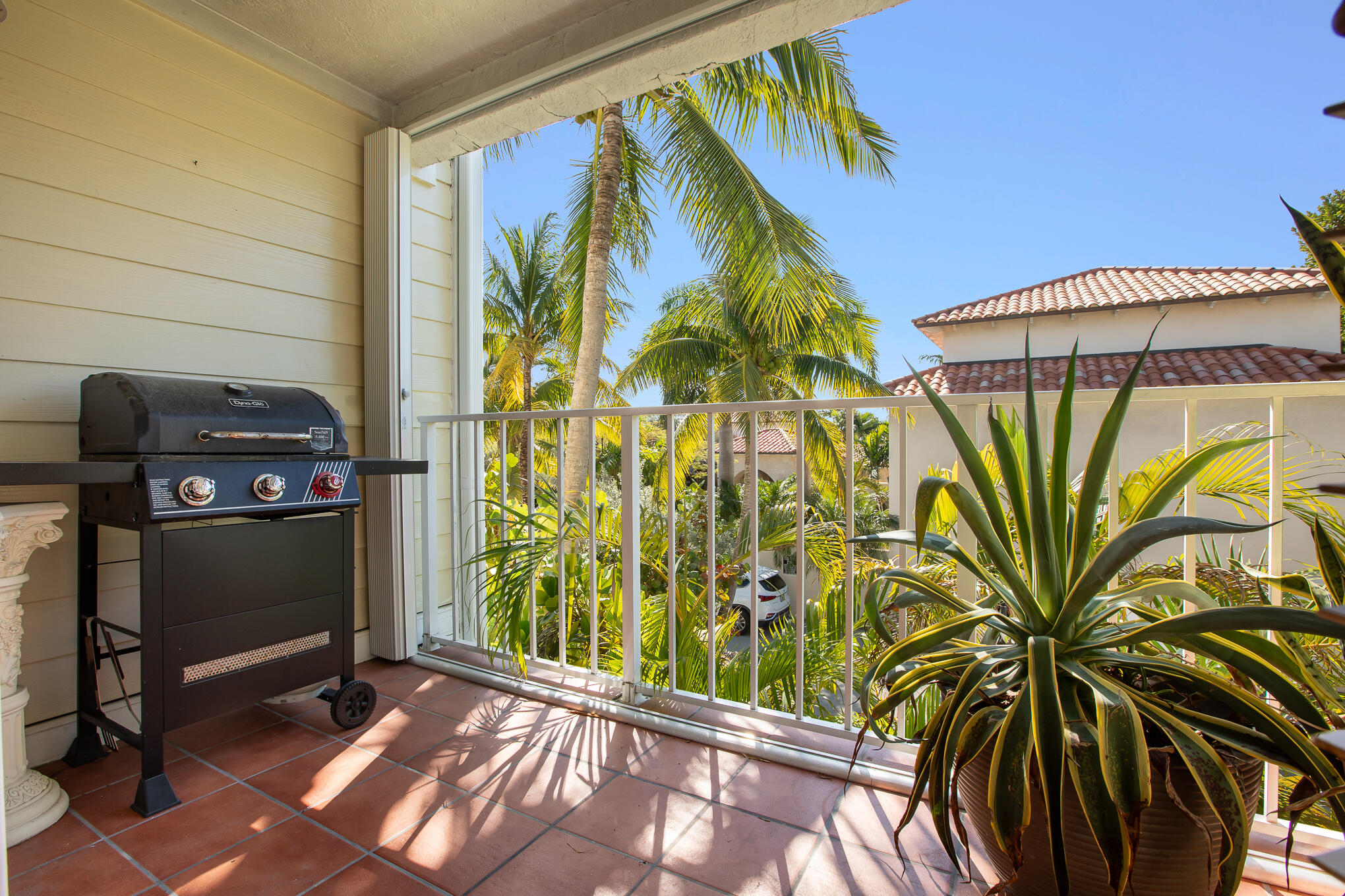 30 Hilton Haven Road Unit: 2A