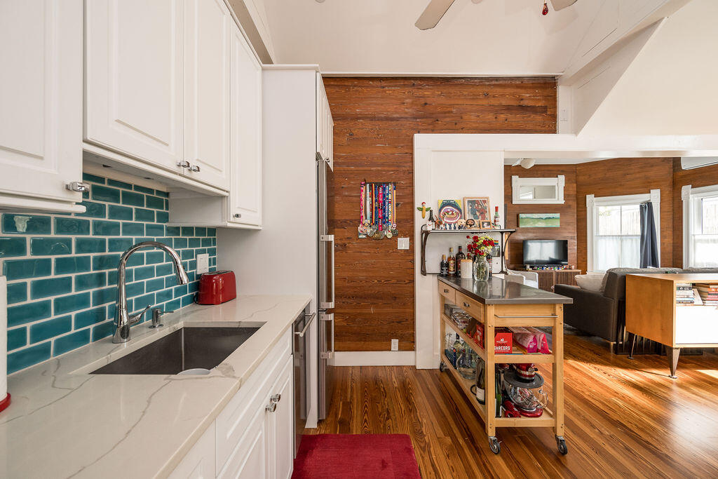 524 Margaret Street Unit: 103